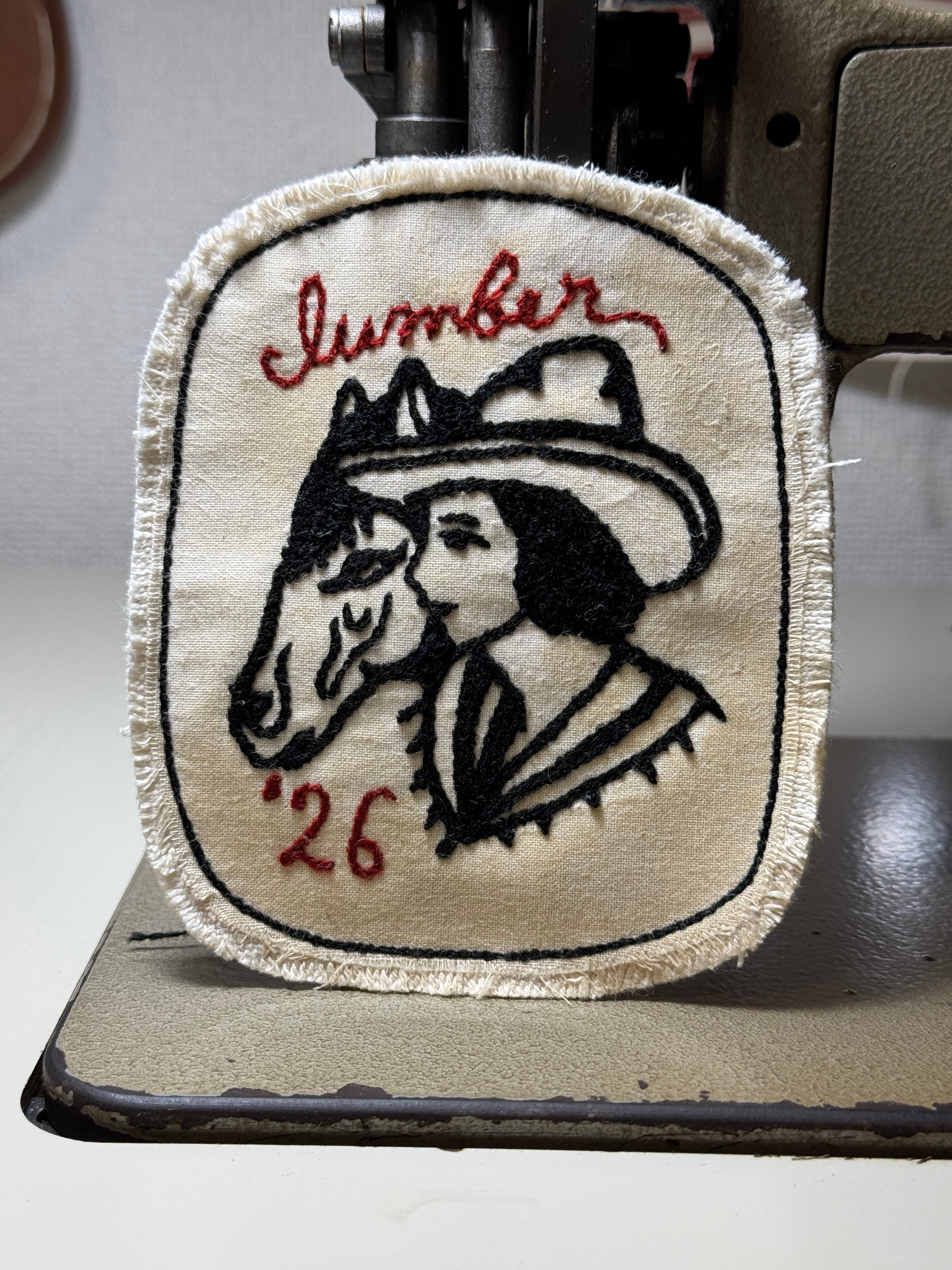 新品 ニュースペーパーバッグ モーターオイル カストロール チェーンステッチ刺繍 チェーンステッチ刺繍ワッペン | CLUMBER MFG CO.