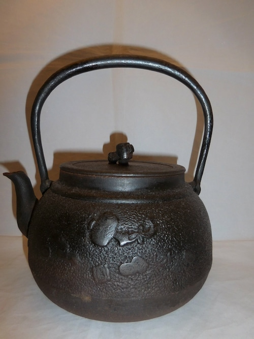鉄瓶(宝尽くし)iron kettle(treasure)(No20)