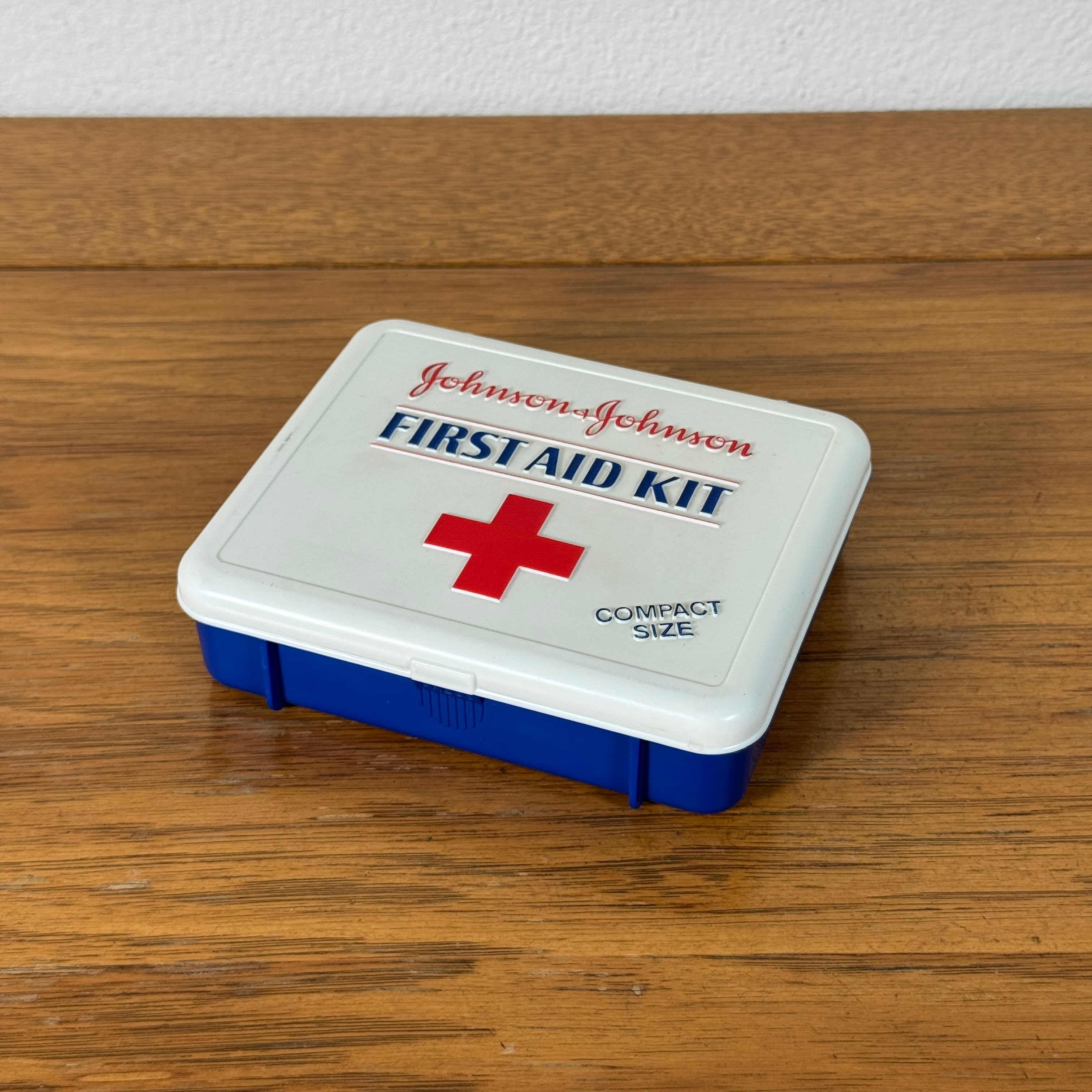 #2050 ビンテージ 救急箱 Johnson & Johnson