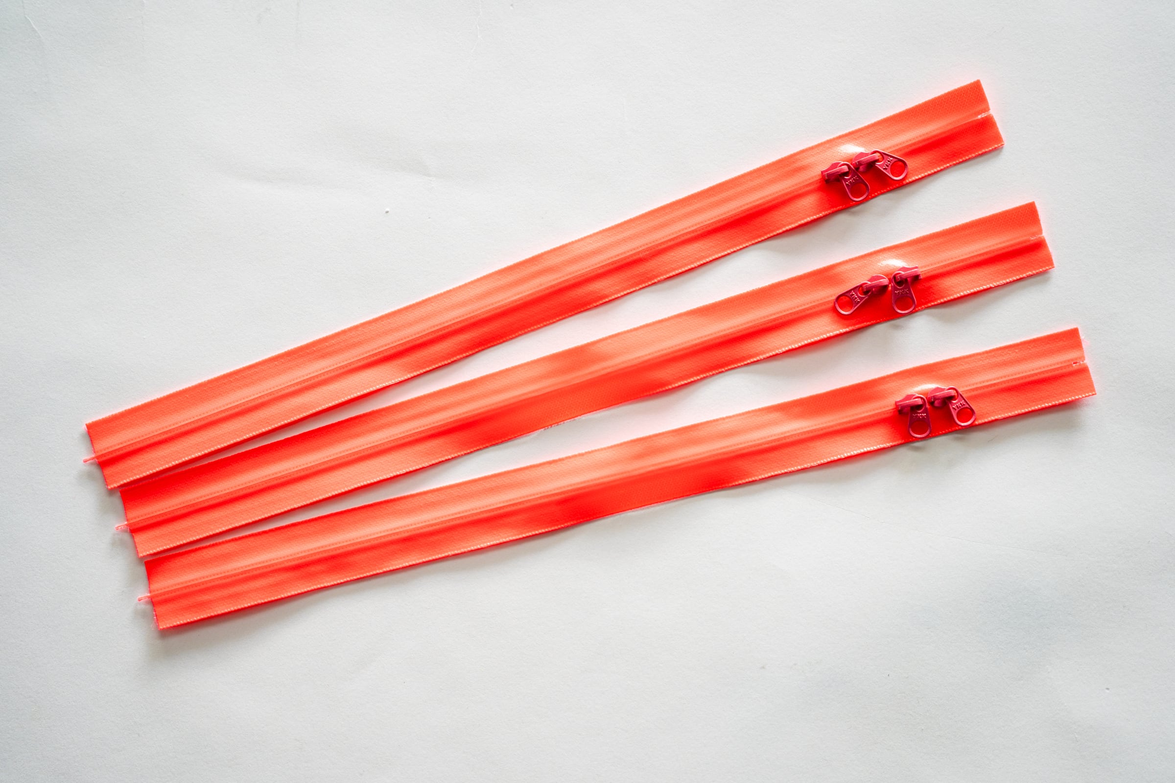 オーダー品 麻縄 6mm/8m*5 6mm/10m*3赤色 8本セット計70m YKK AquaGuard® NATULON® 30cmカット3本セット(ネオンカラー
