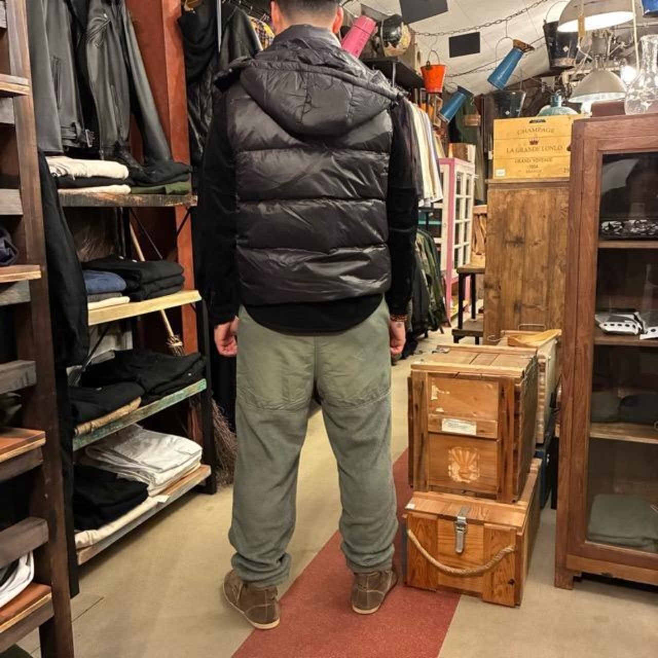 TOPANGA Men's Gold Lining Black Hooded Down Vest Quilting Vest Feather Outer