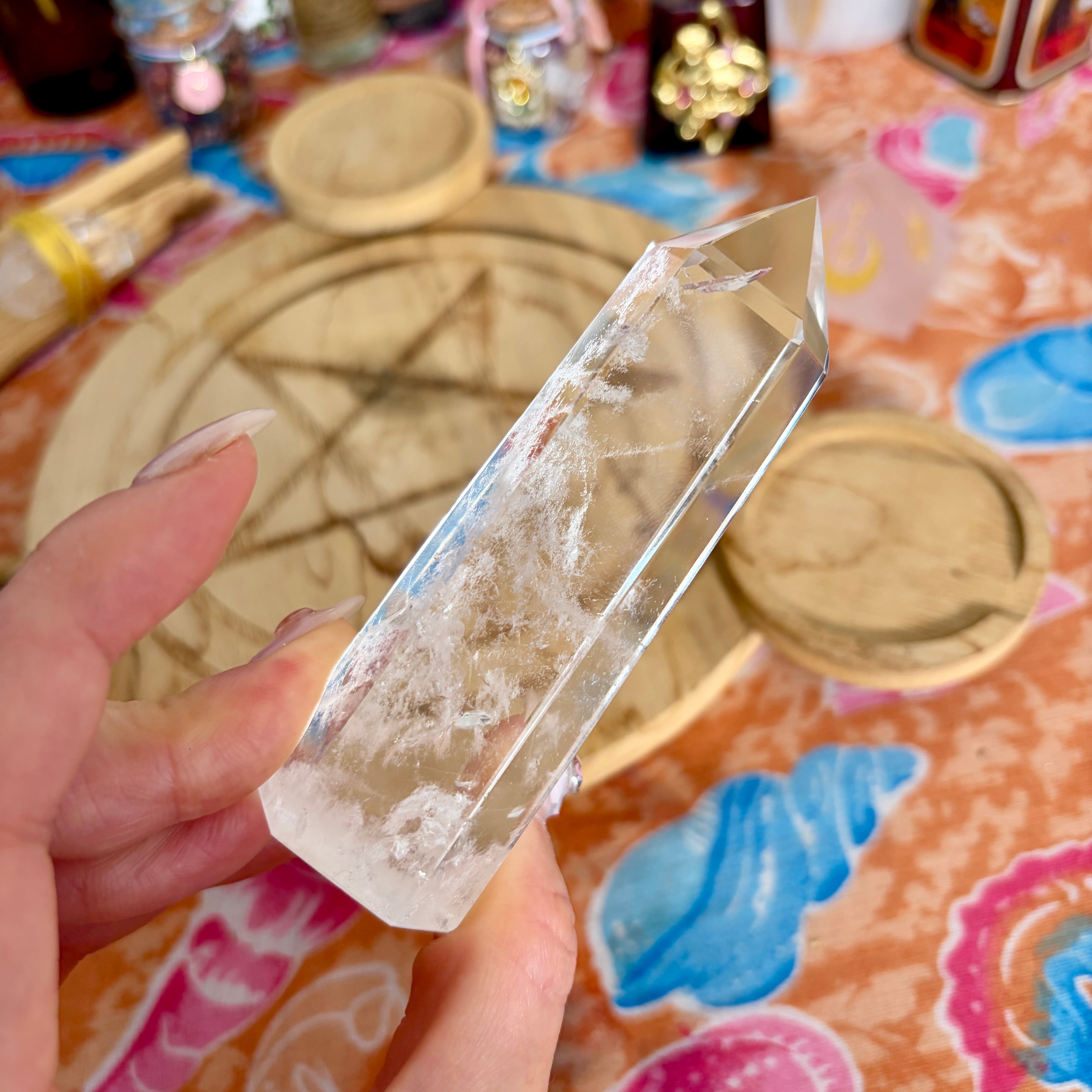 魔女の祭壇】 水晶 / クリアクォーツ の ポイントタワー D