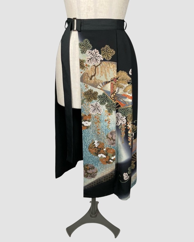 着物重ねスカート(黒留袖より制作) Kimono Overlay Skirt (Made of Kurotomesode-Kimono)