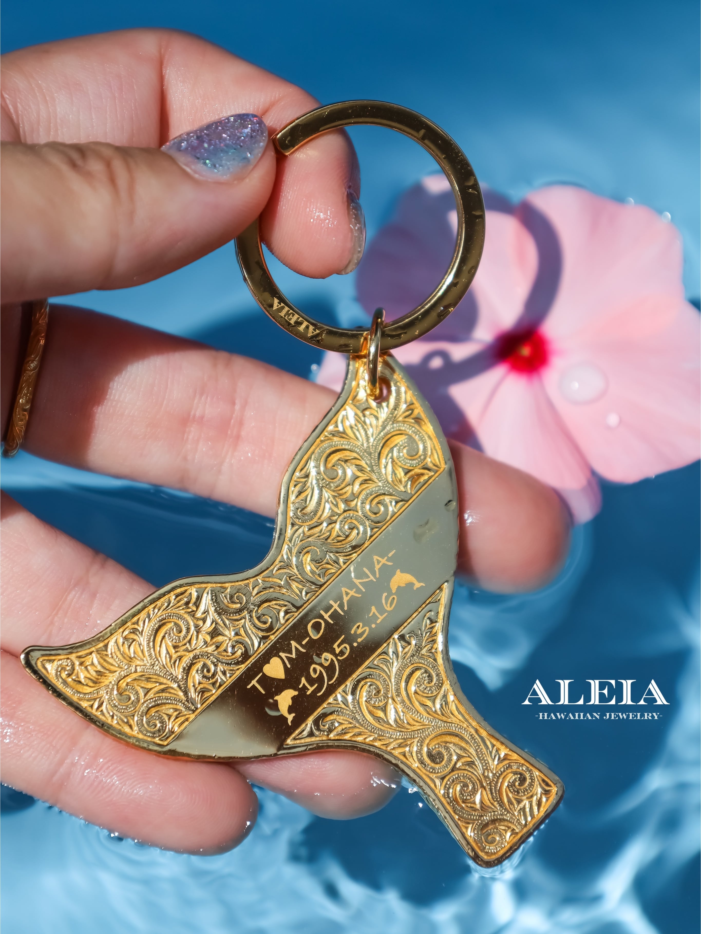 名入れ／メッセージ刻印無料】whale tail key ring [316L]ハワイアン