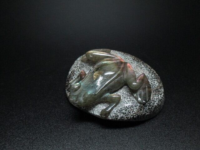 【送料無料】【高品質】ラブラドライトカエル　no.2