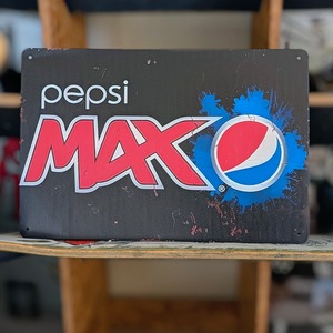 送料無料！ちょうどいいブリキ看板【 PEPSI MAX( ペプシ マックス ) 】Pepsi-Cola ペプシコーラ / METAL SIGN / メタルサイン / ブリキ看板 / サインボード / ビンテージ加工〚アメリカン雑貨 アメトイ〛