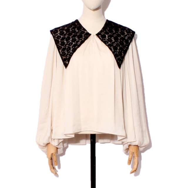 LACED COLLER BLOUSE