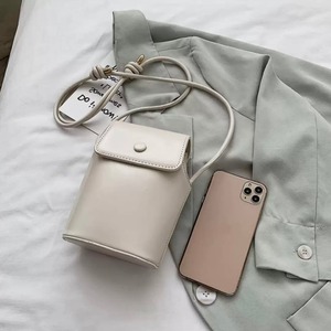 スクエアミニショルダーバッグ　A0482