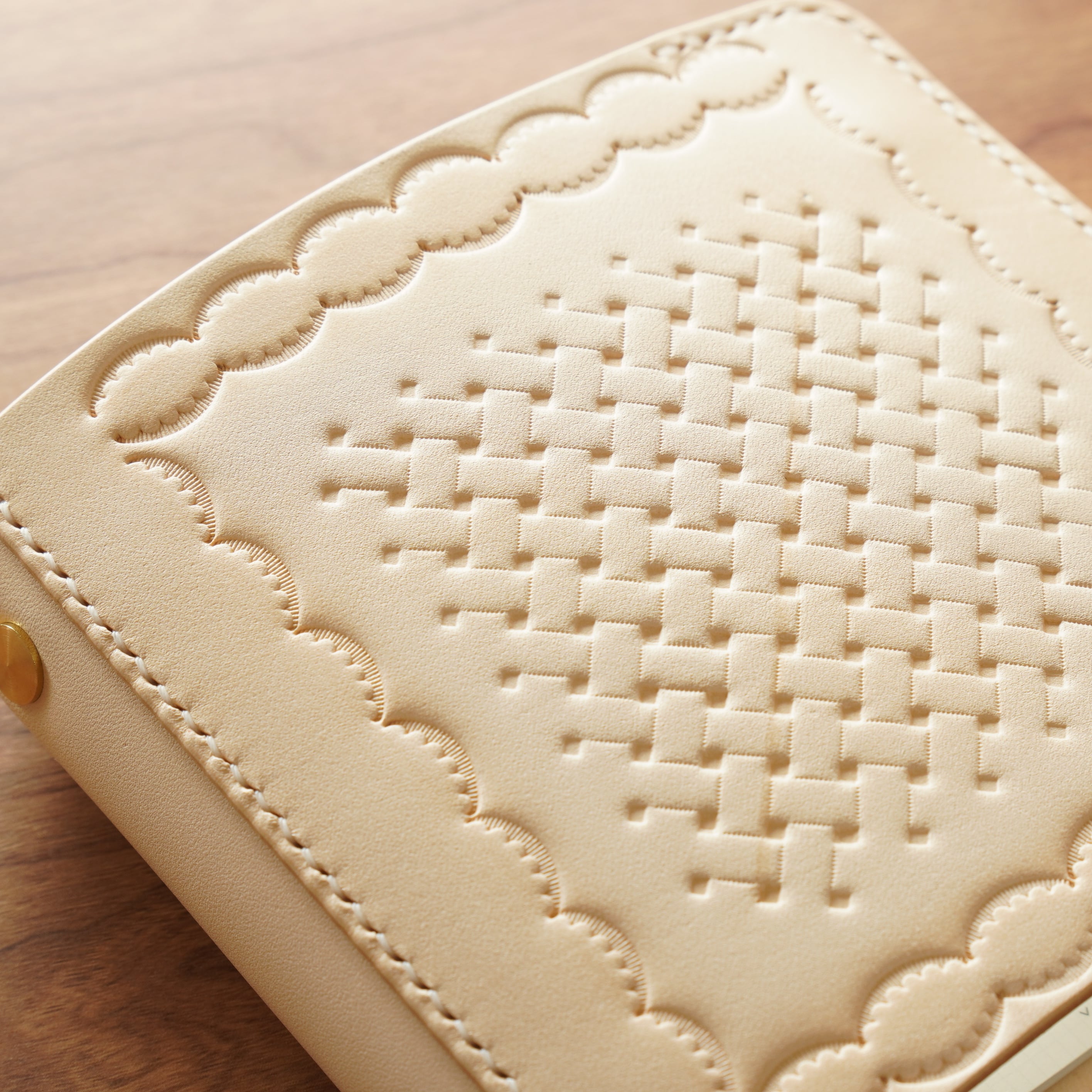 本革　ミニ5 システム手帳　　ハンドメイド　【クラシカル／ブラック】 予算15,000円以内で買える手帳のおすすめギフト！もらって嬉しい