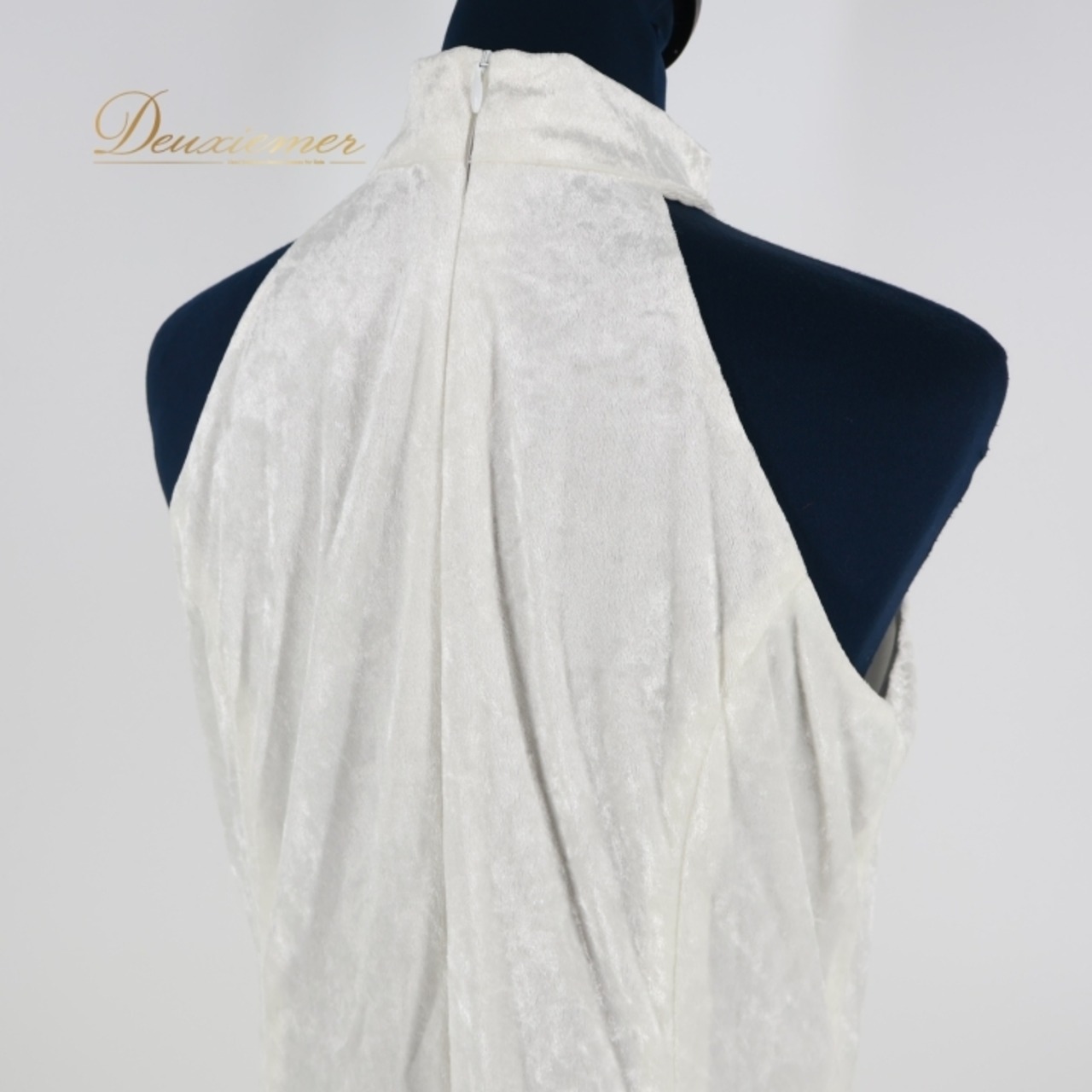 フラダンス 衣装 ワンピース ドレス ホワイト系 フラ ダンス 白 光沢 無地 ノースリーブ 袖なし シンプル 高級感 華やか 爽やか ハワイアン アロハ