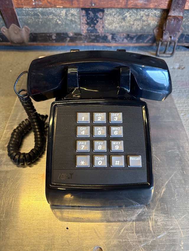 AT&T Western Electric 2500MMGK Telephone