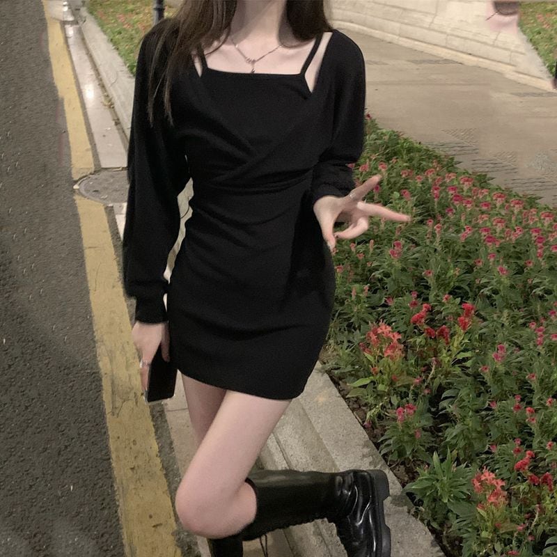 【新作】【送料無料】 黒サスペンダースカート、フェイクツーピース長袖オフショルダードレス、春秋ヒップハグスカート、ショートスカート 0246823878842