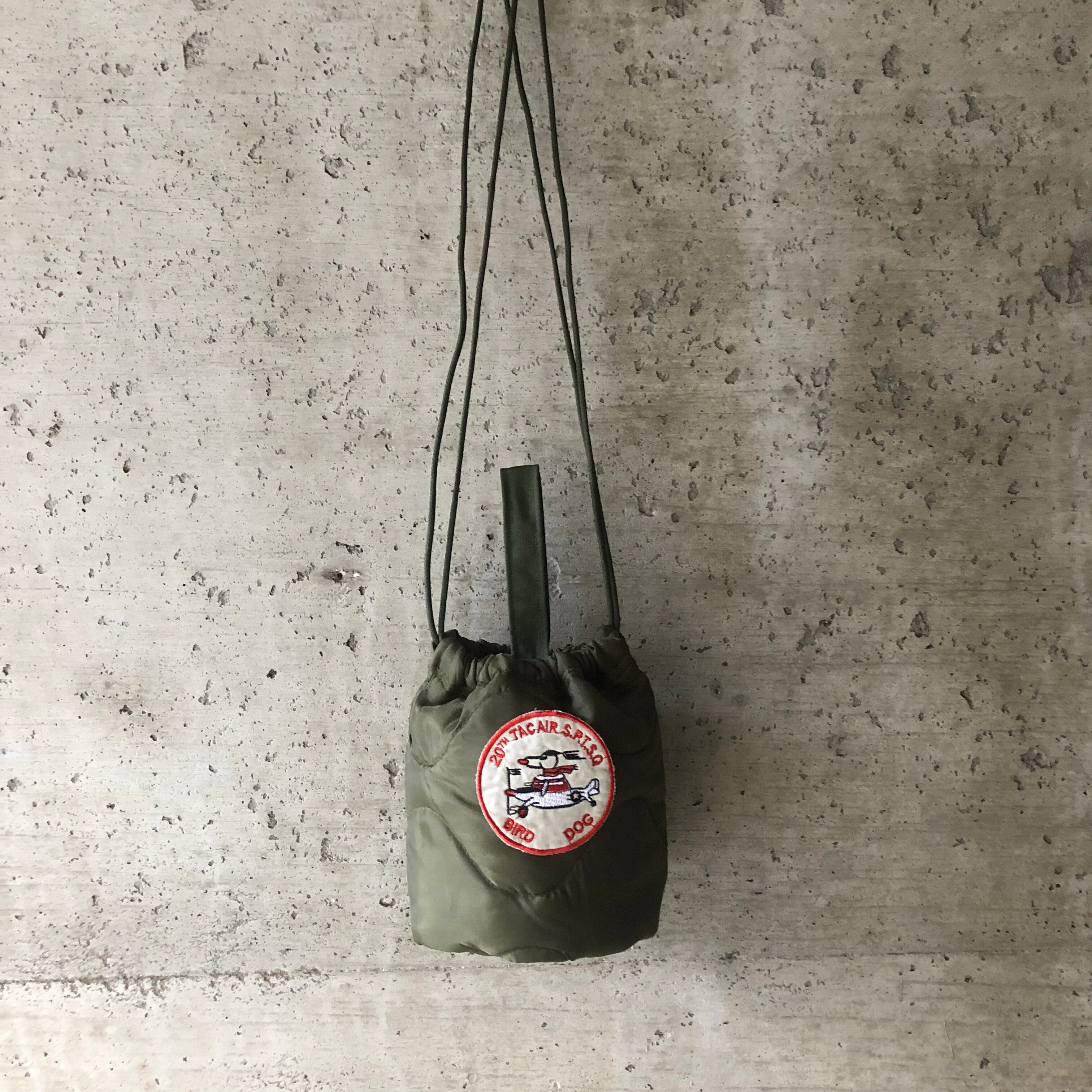 【25902E】ライナーリメイク　ペイシェントバッグ　巾着 ミリタリーリメイク商品 | ビンテージ雑貨 家と外で 【25902E