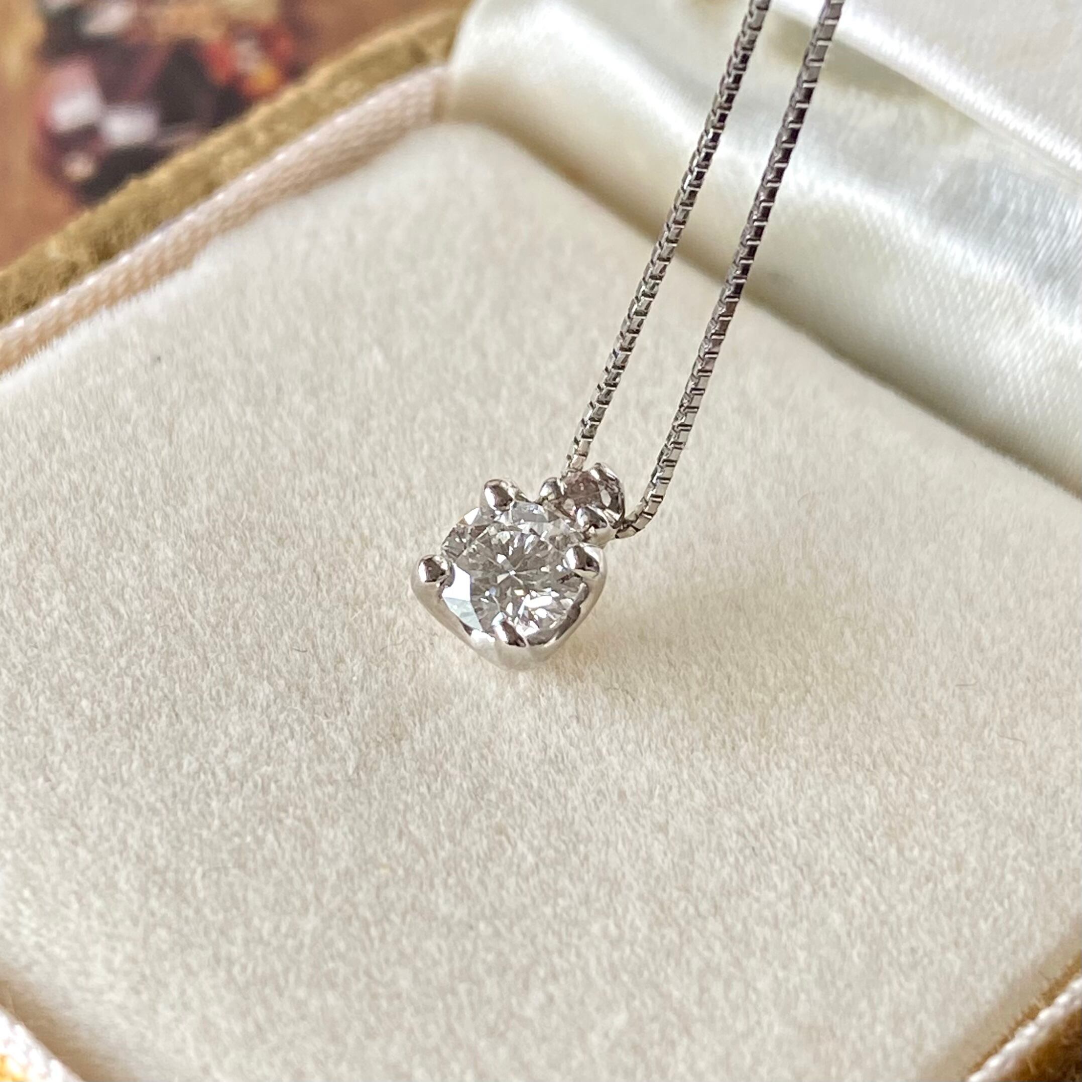 三日月型 天然ダイヤモンド ネックレス ピンクダイヤ入り 鑑別書付き 69 以上節約