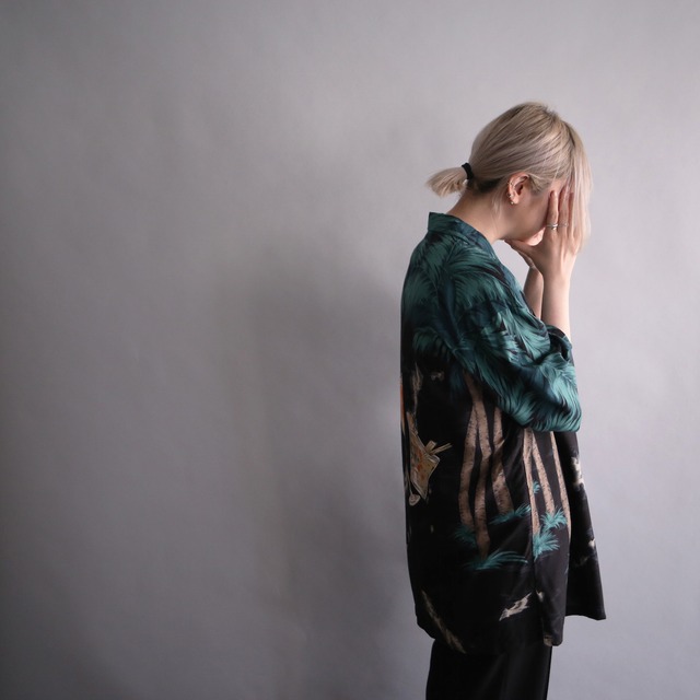 cocktail art graphic and botanical full pattern loose h/s shirt