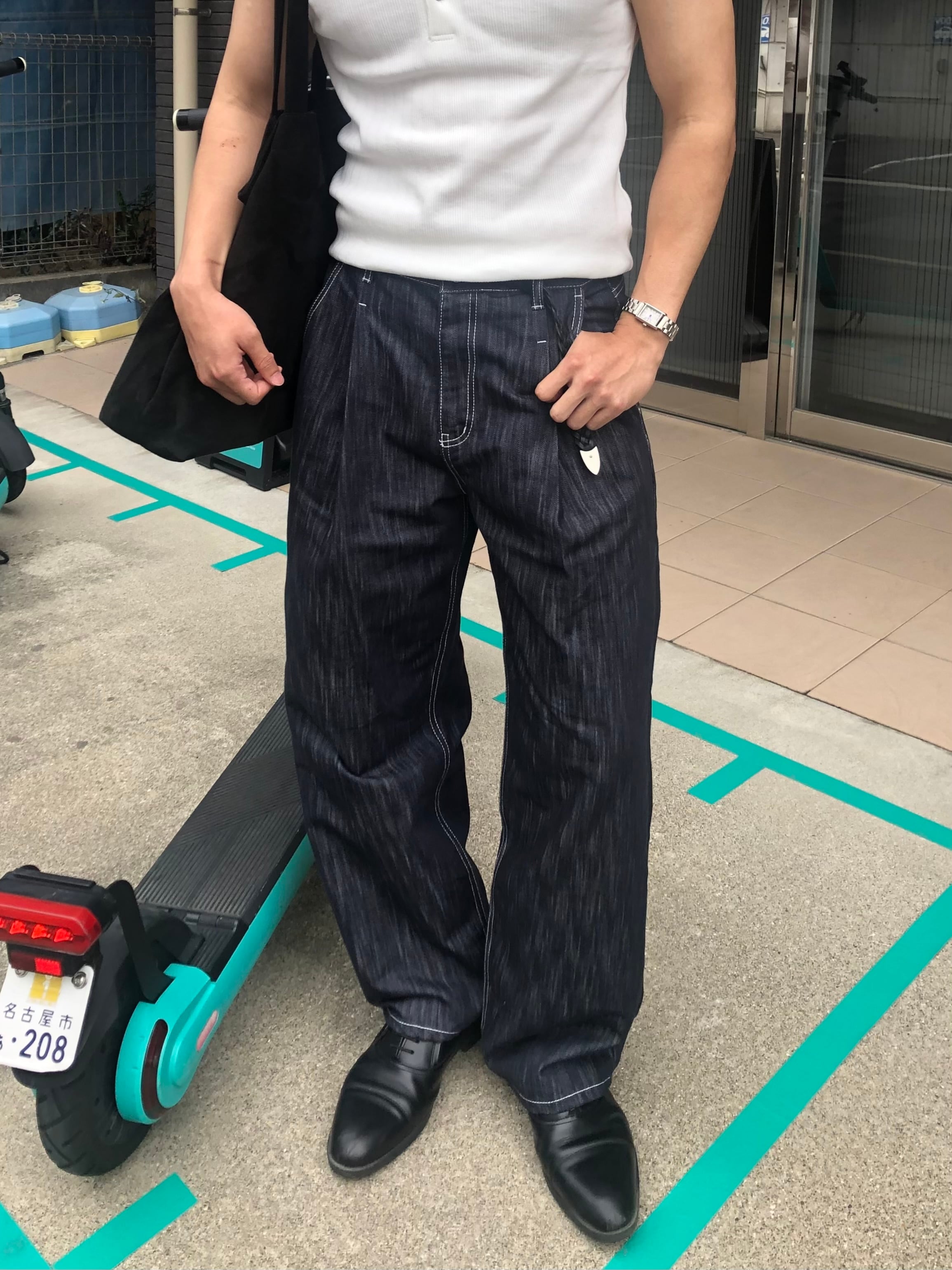 Non-Fade Indigo Tuck Semi Wide Jeans [Mid Blue] | 1AM