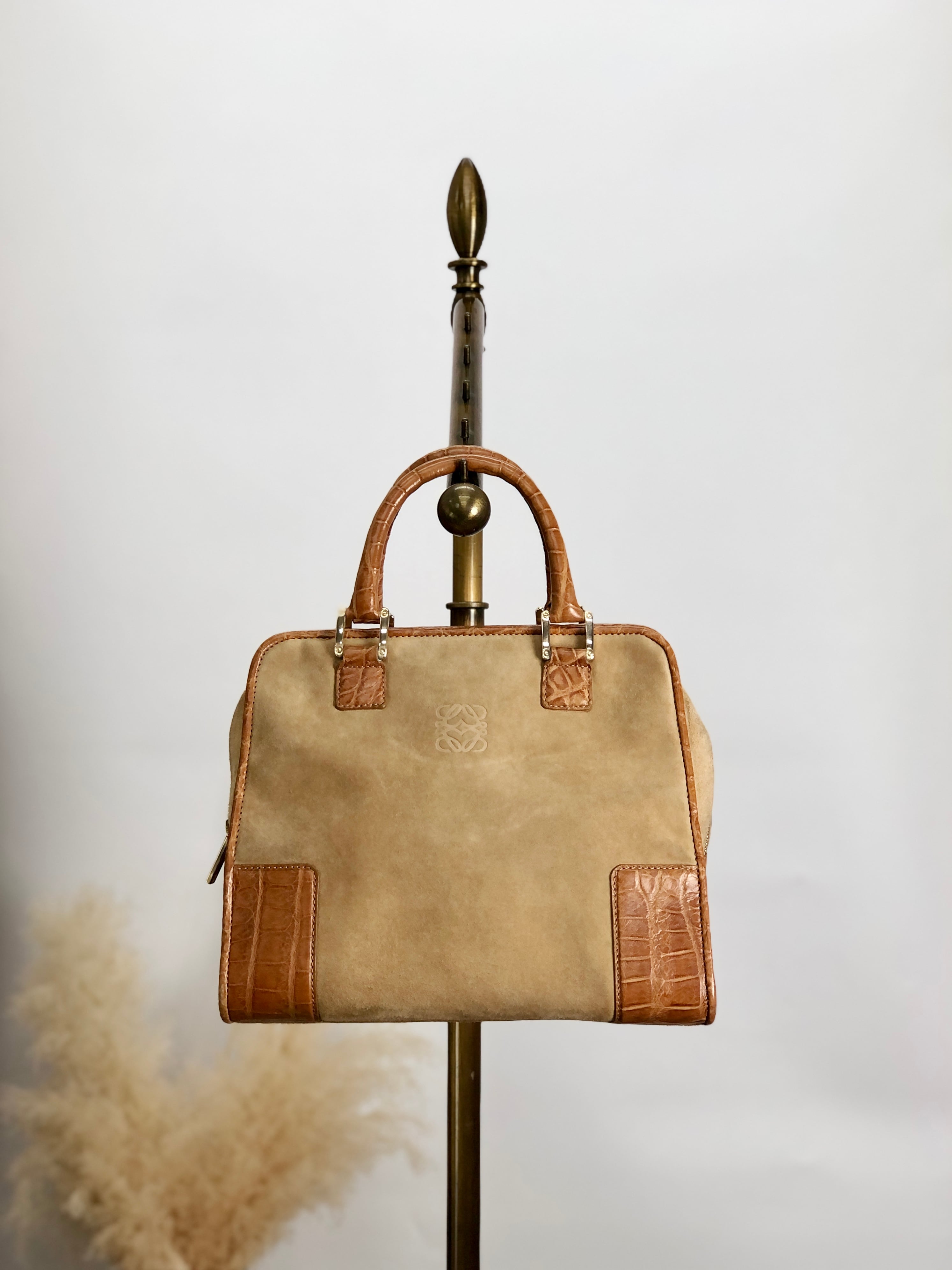 LOEWE ロエベ アマソナ ハンドバッグ ベージュ アナグラム LOEWE ロエベ アマソナ ハンドバッグ ベージュ アナグラム