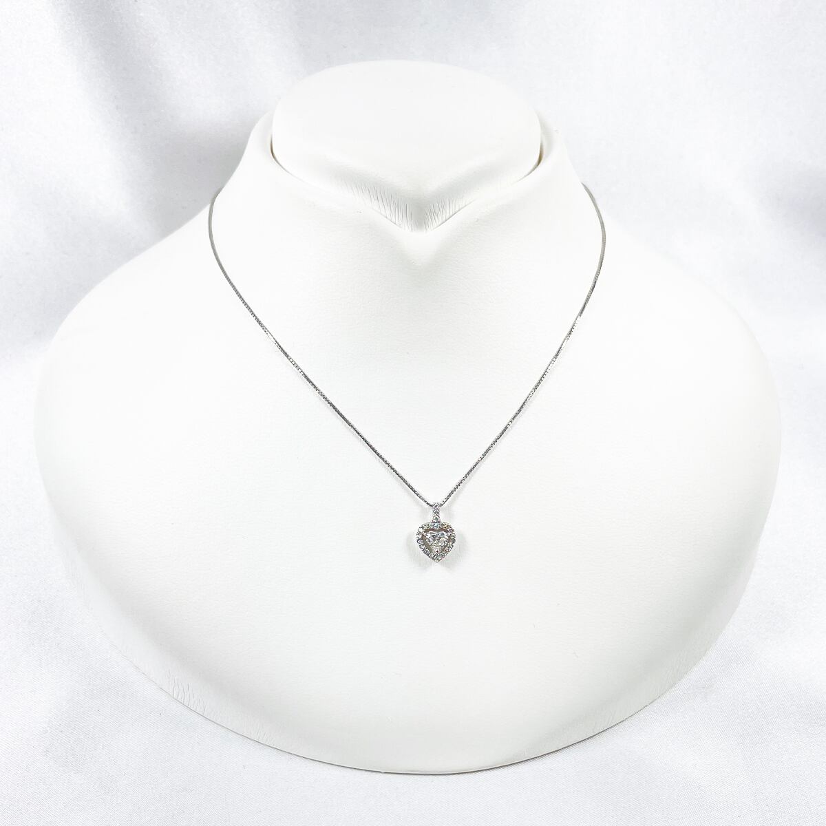 K14WG ダイヤモンド0.50ct ハート型ネックレス