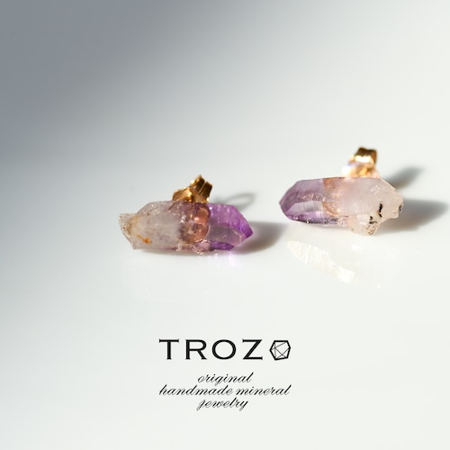 ベラクルス産アメシスト (アメジスト) 鉱物原石 14kgf ピアス 天然石 アクセサリー (No.3690)