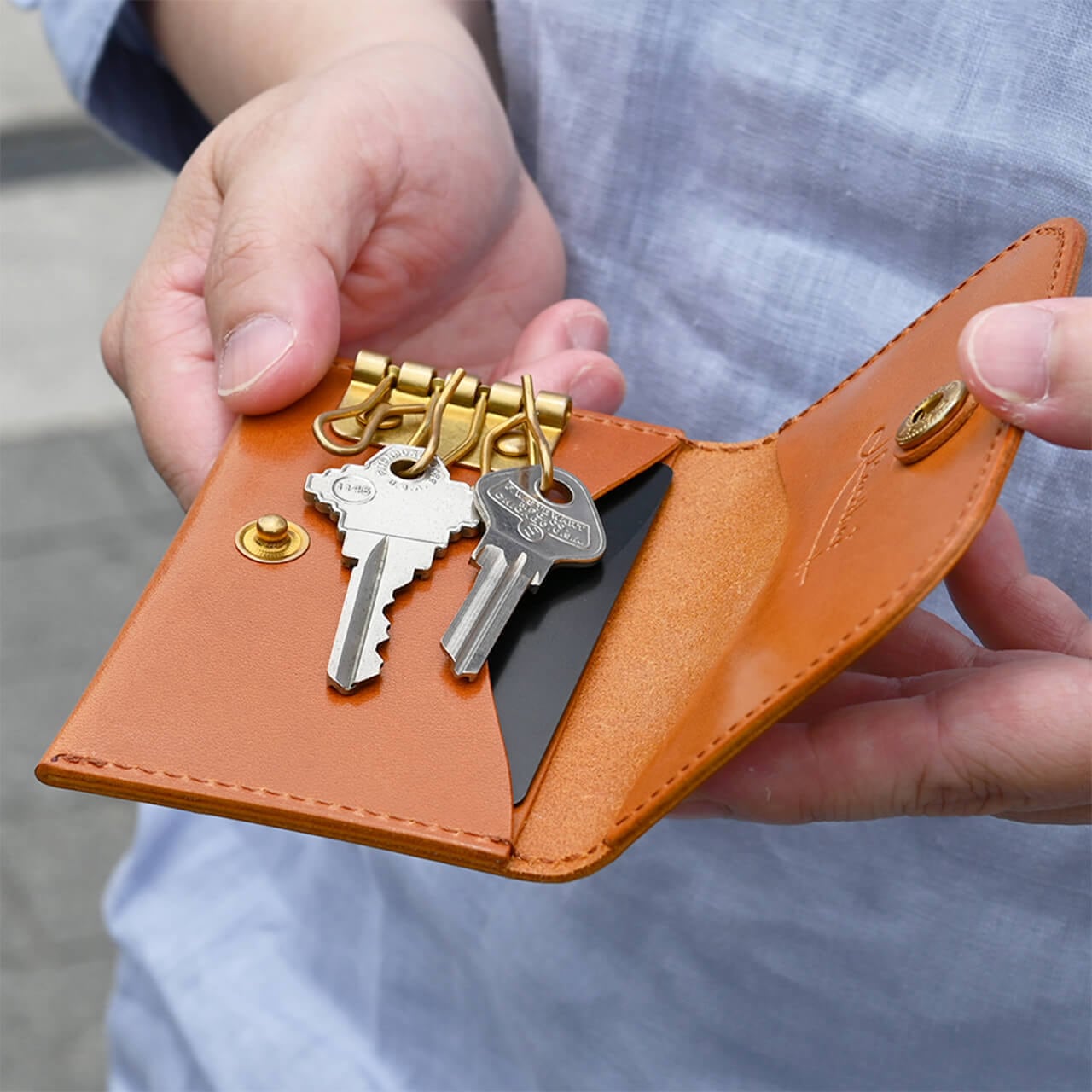 パスキーケース キャメル | Leather+
