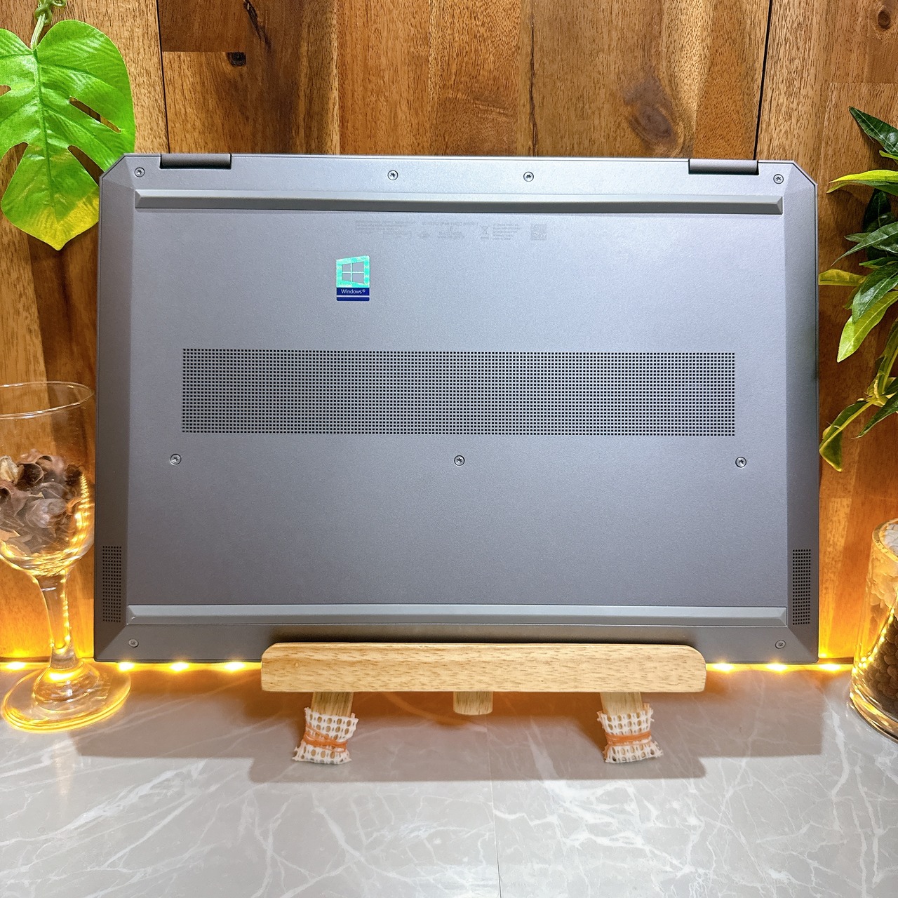 美品‼️HP ZBook Studio G5/メモリ16GB/最高峰Core i7第9世代/SSD512GB/人気 ノートパソコン