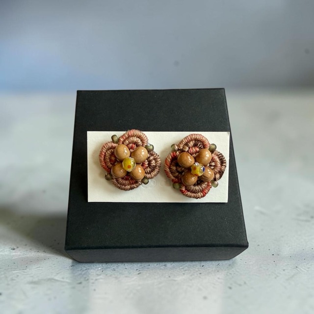 ANDOMIKE ビーズ刺繍アクセサリー　イヤリング　12