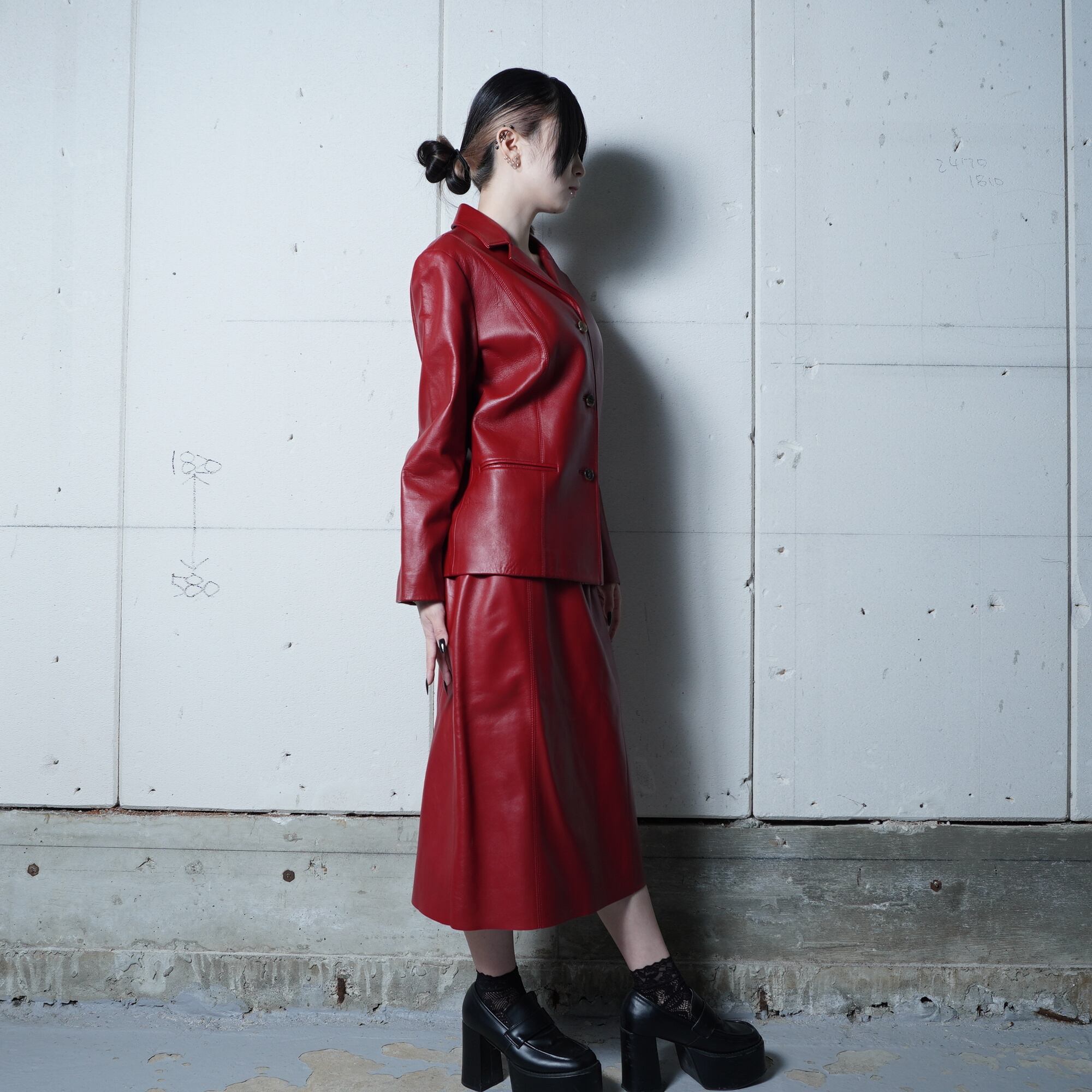 BURBERRY】バーバリー ラムレザースカート red | MIXHIVE