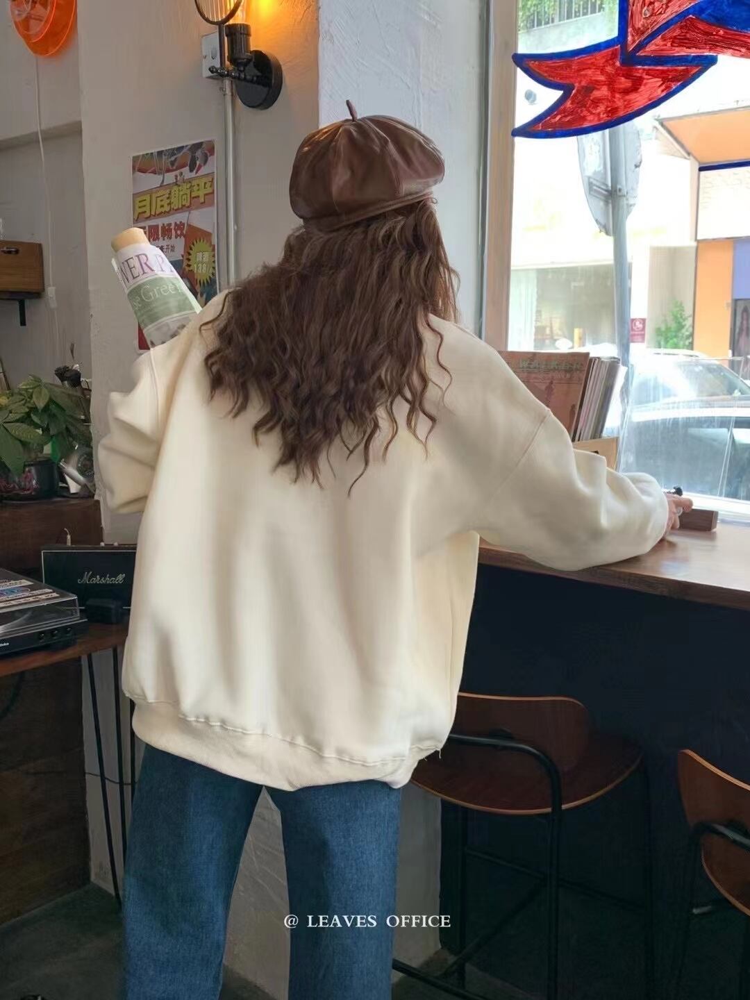 ロゴ入りトレーナー　AJ2085-251