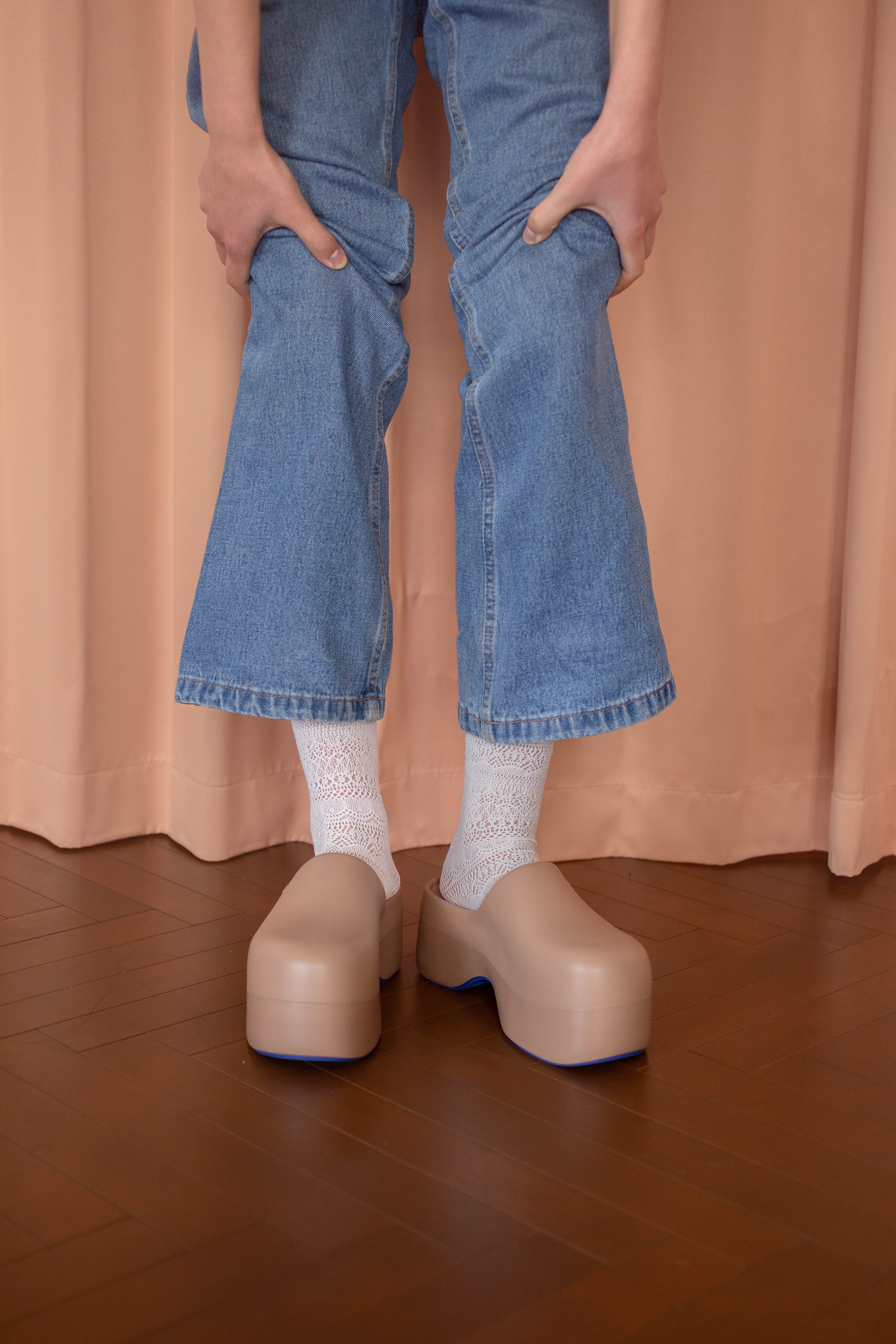 1F BROWN | OFOF