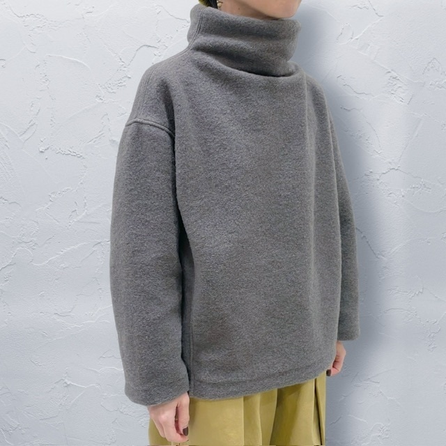 SHUKADO  volume neck pullover