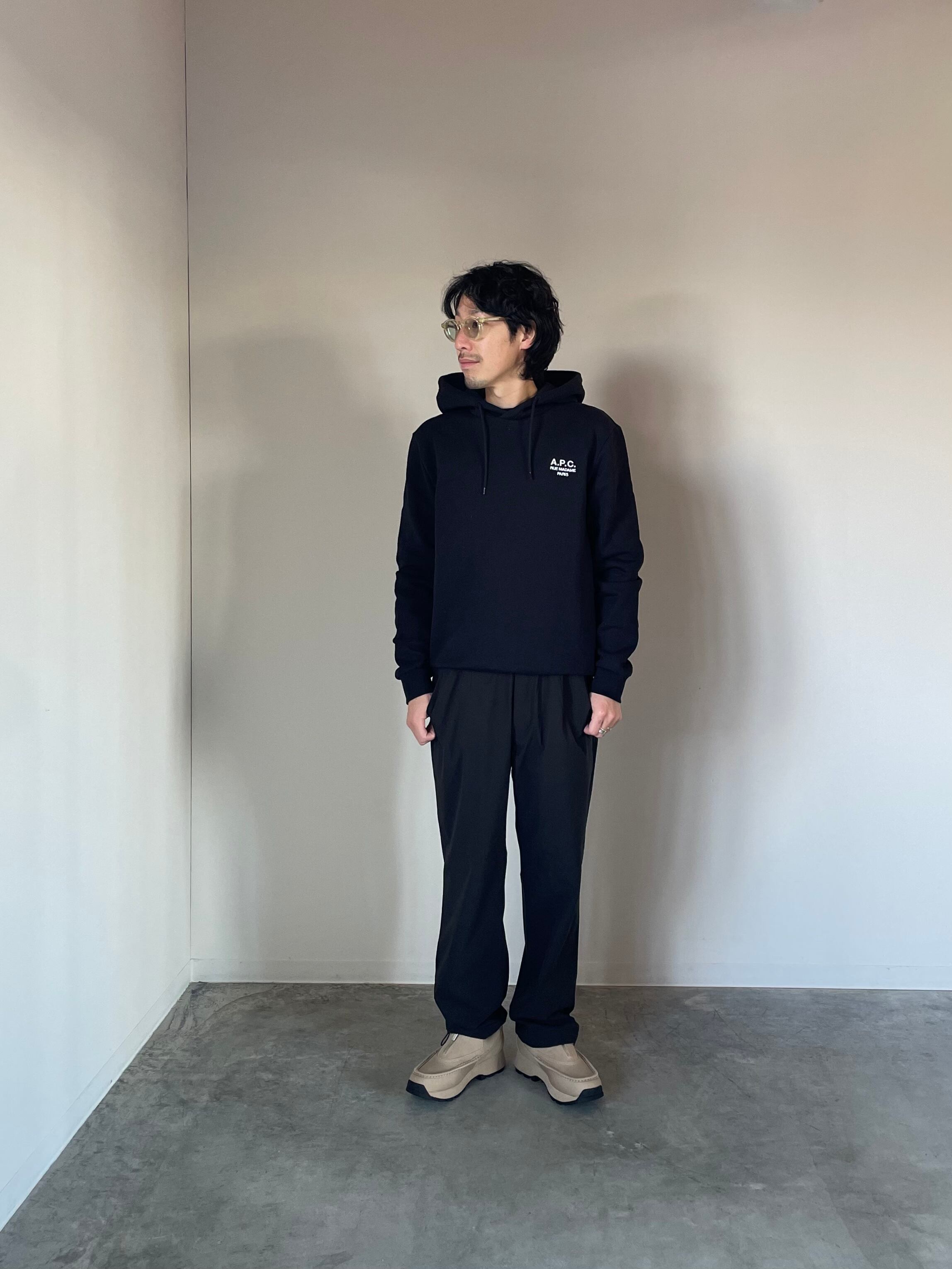 A.P.C. アーペーセー【HOODIE STANDARD RUE MADAME】 | LARGE LAB TOWN