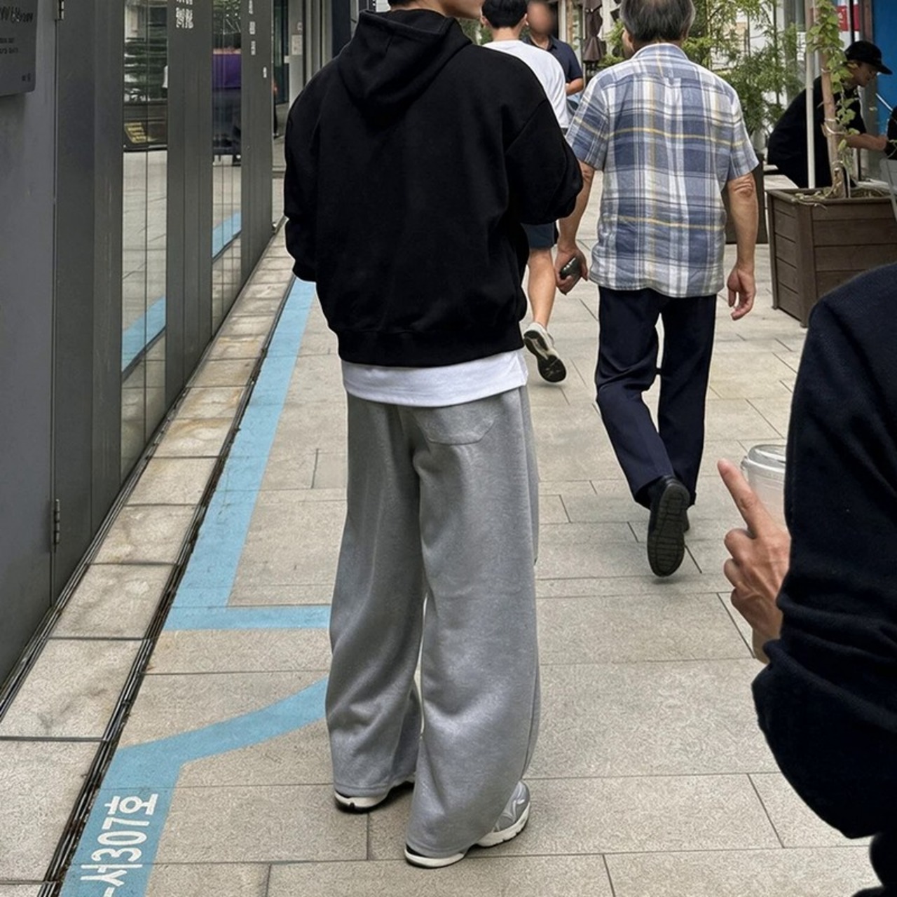 ドレープグレーワイドレッグスウェットパンツ　1320
