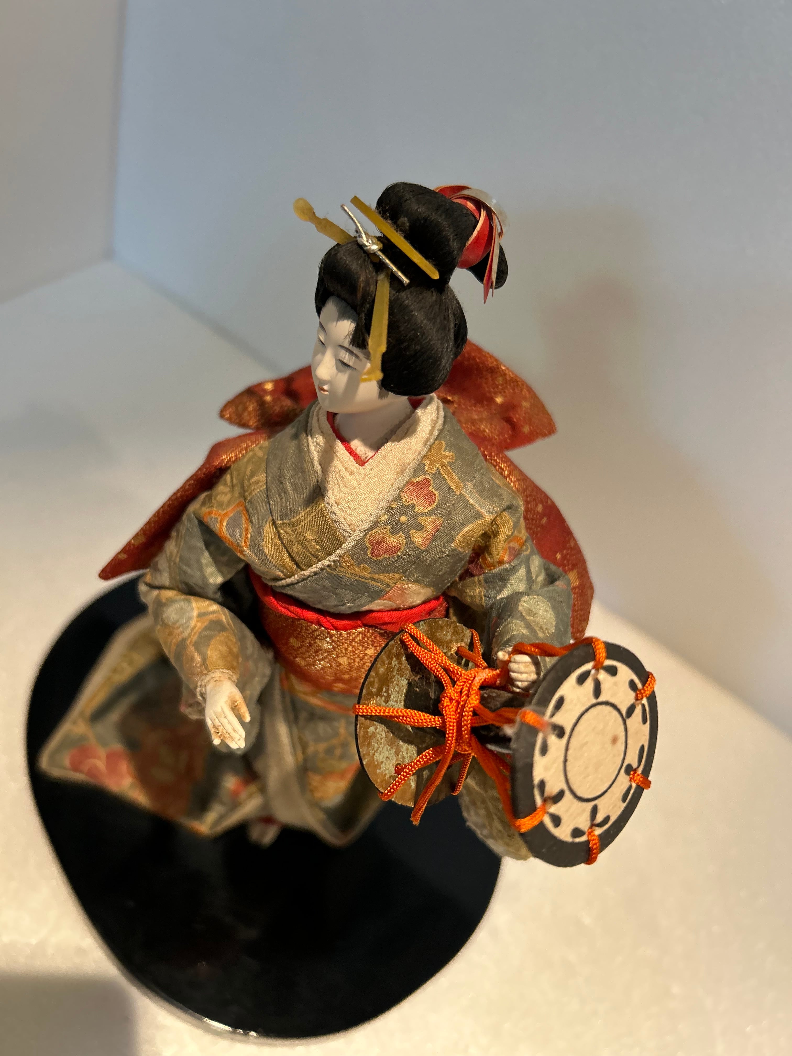 伝統的な金色の日本人形 日本人形【NIHON NINGYOU（Japanese Doll）】／ | 金魚亭【GOLDFISH