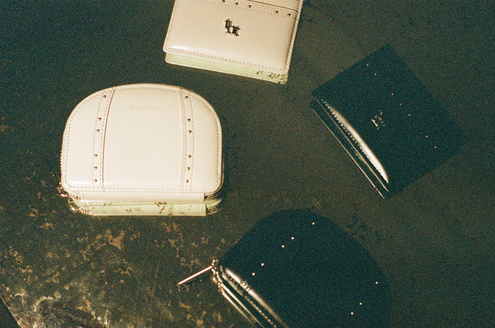 threetimes] Classic stud card holder Black 正規品 韓国