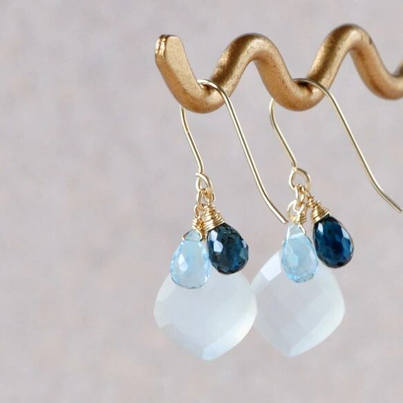 ホワイトムーンストーンxロンドンブルートパーズxブルートパーズピアス14kgf