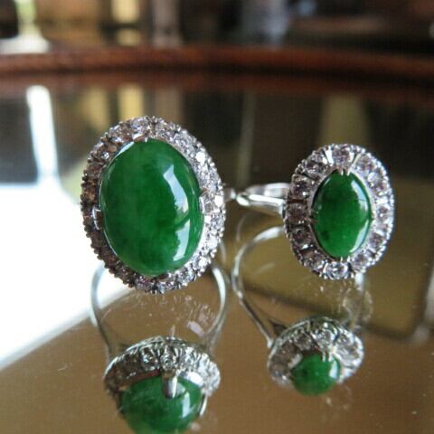 ヴィンテージ ダイヤモンド取り巻き 翡翠プラチナリング