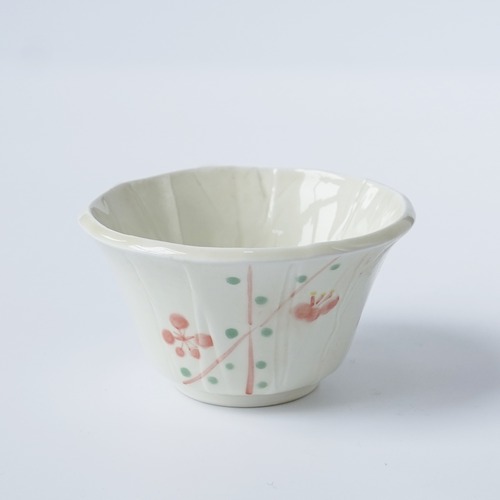 紅小花　彫入反小鉢  　〜つよい器〜
