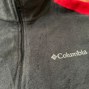 【Columbia】フリース ベスト 切替 ワンポイントロゴ 刺繍ロゴ ジップアップ フルジップ XL ビッグサイズ コロンビア US古着