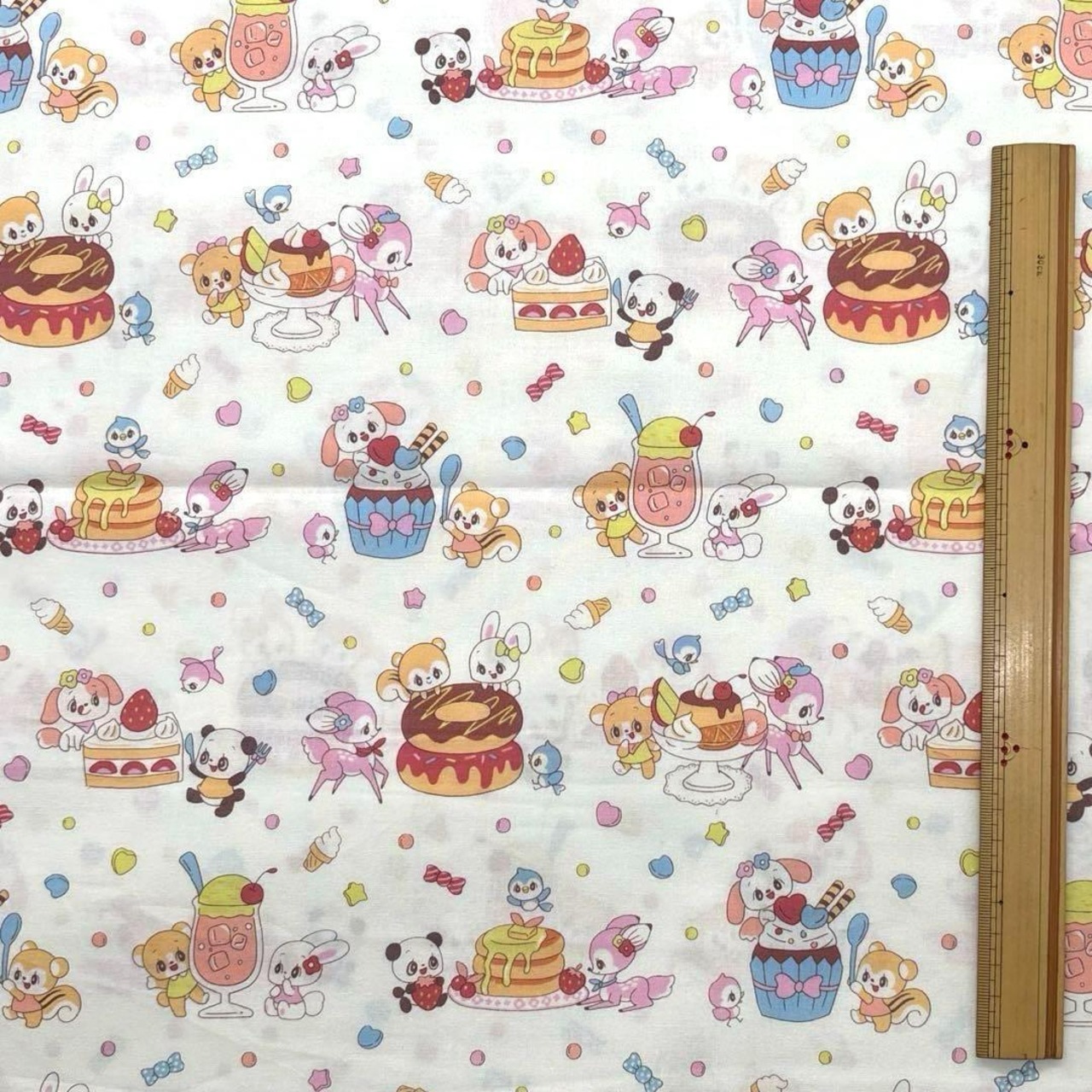 Cdr519◆1m◆SM◆綿100%シャーティング生地◆レトロ柄