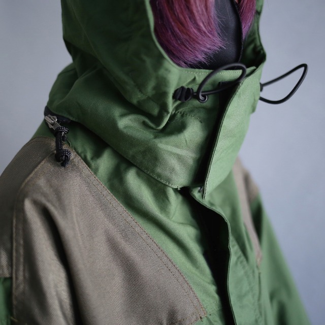 good green color gimmick design over size anorak parka