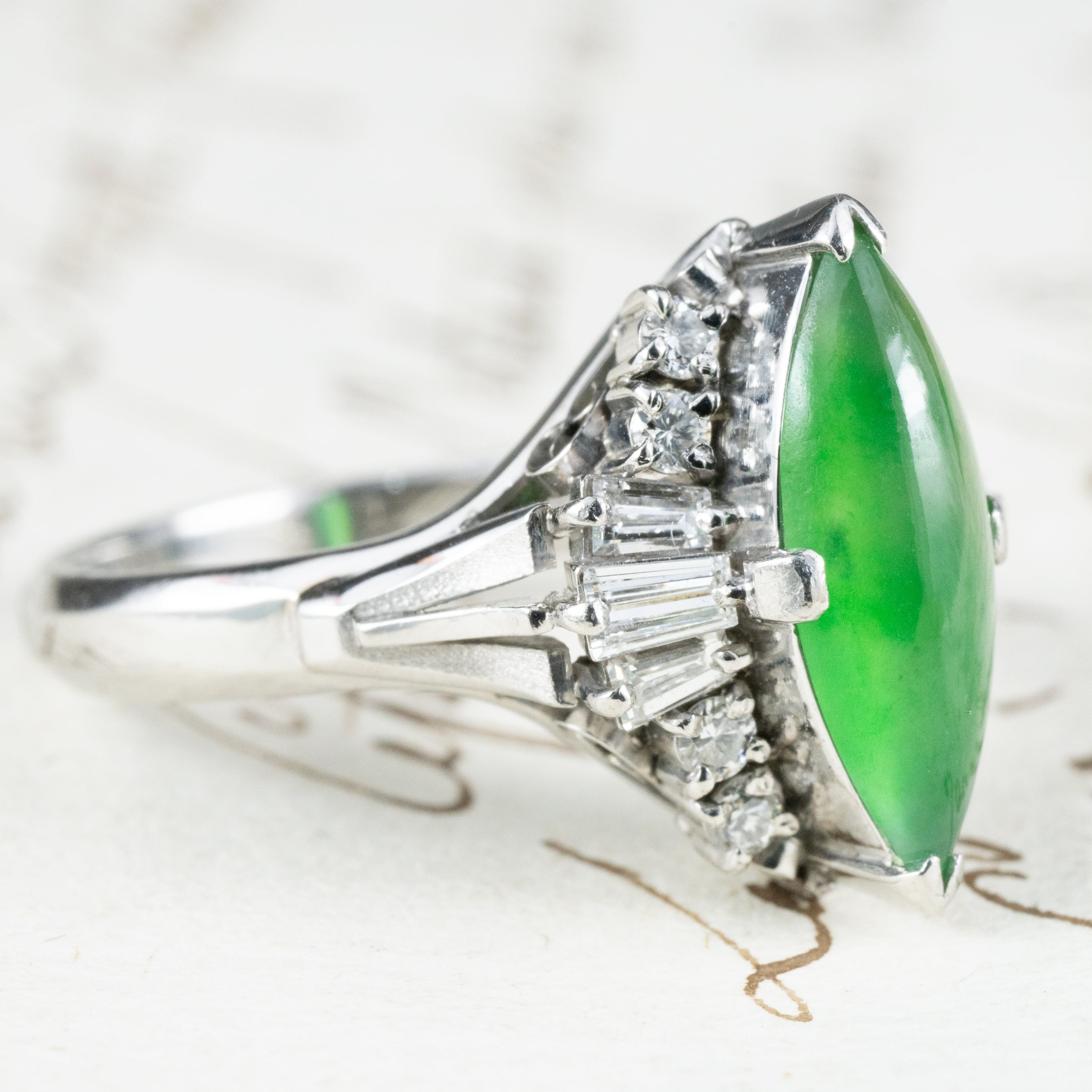 翡翠ファン必見！】Pm900 翡翠 ダイヤモンドリング ヴィンテージ pm900