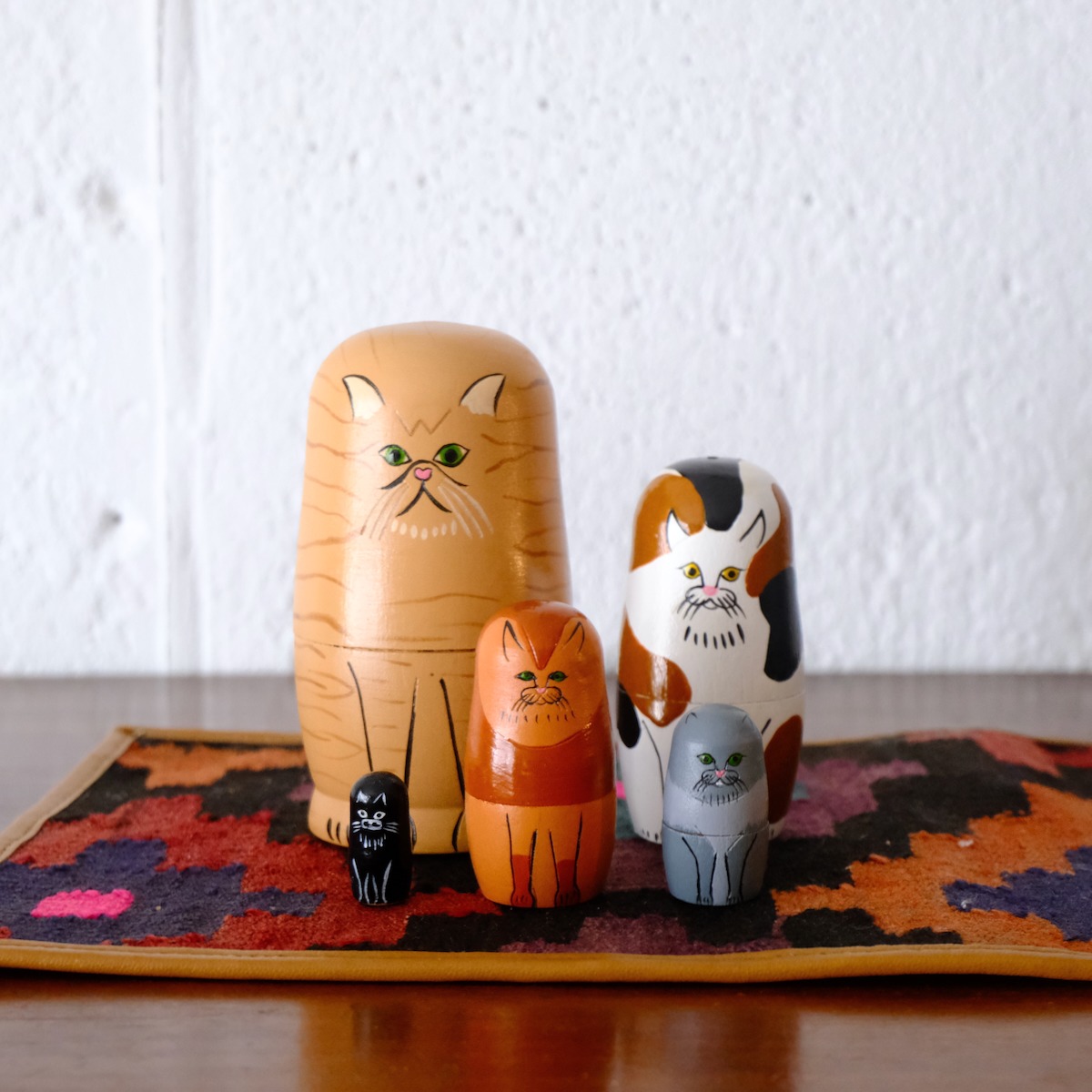 猫マトリョーシカ - ネコ好きの手作り陶器 Catryoshka かわいい猫 マトリョーシカ ロシアの入れ子人形セット トレーナー