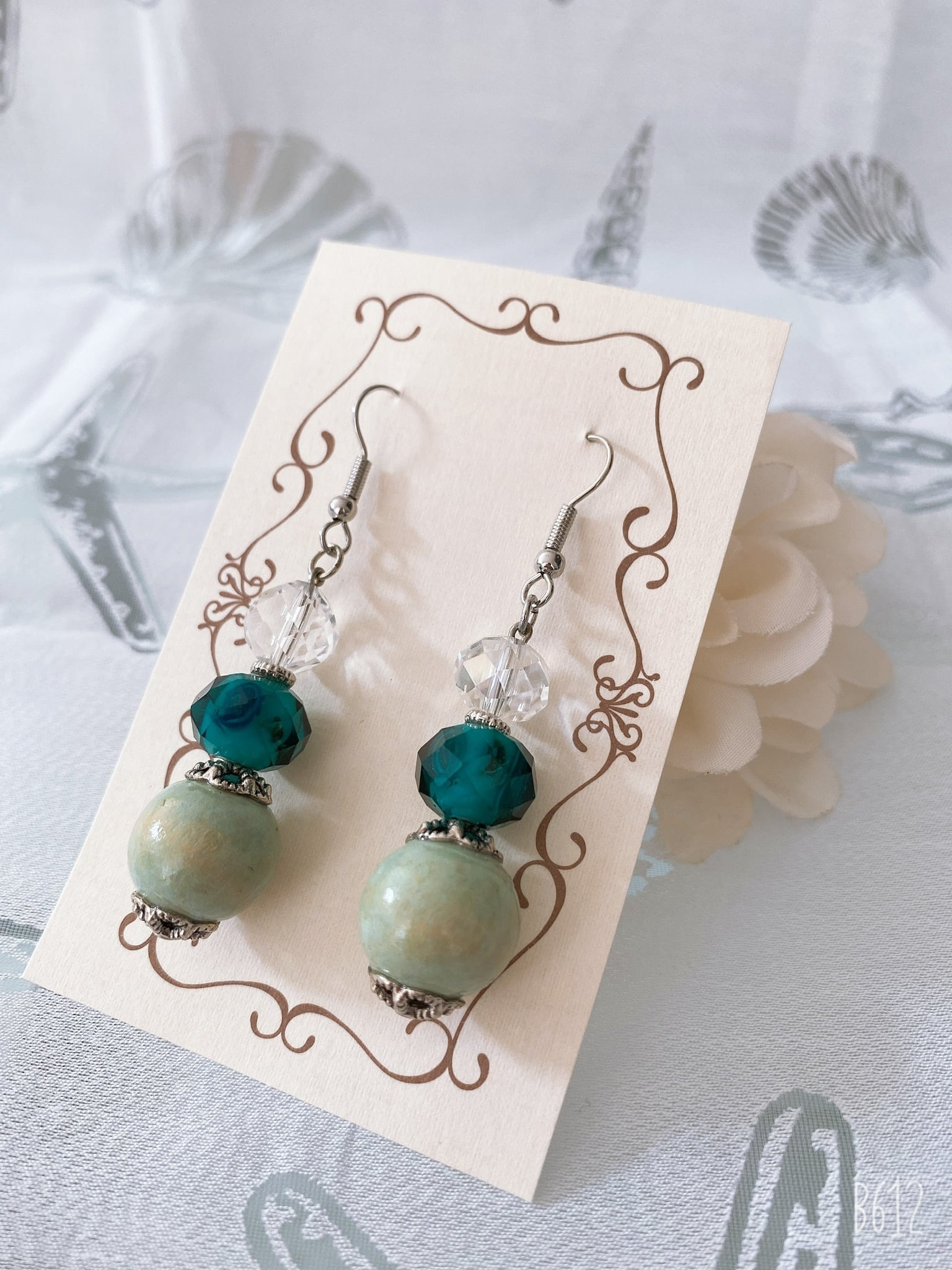 ◉エメラルドグリーンピアス | Pay ID 【ピアス】アラベスクモチーフ