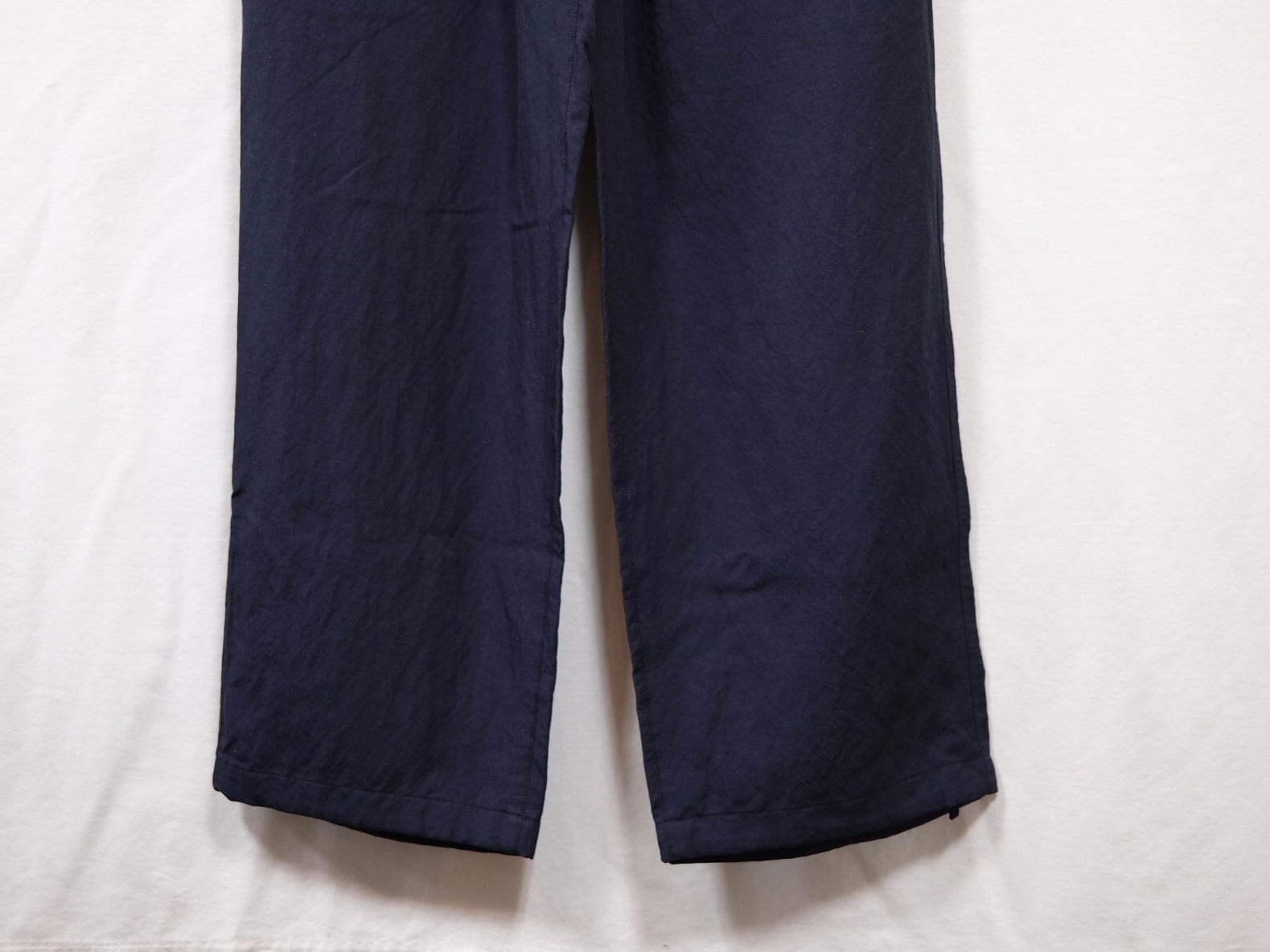 ULTERIOR”WASHED CHAMBRAY GABARDINE MIL-PANTS NAVY” | Lapel online
