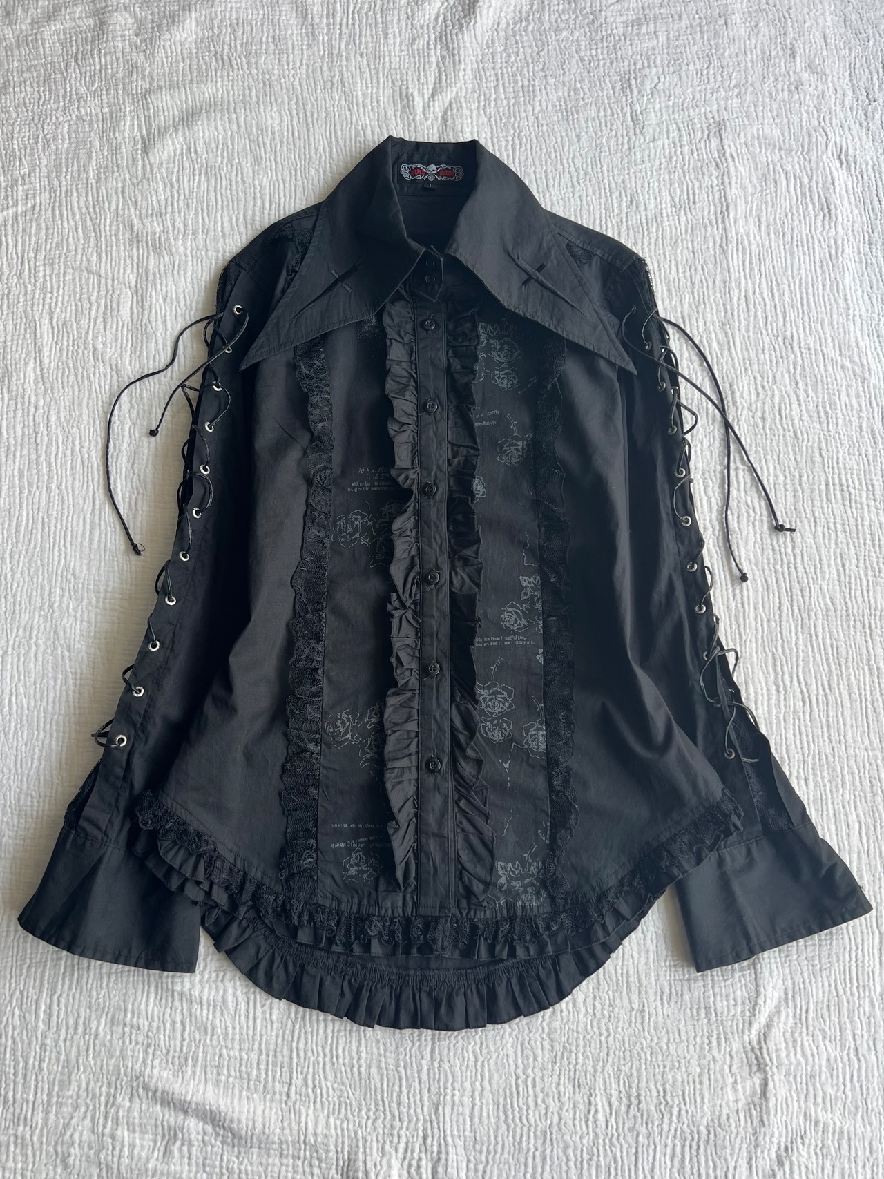 "MAD PUNKS" Lace-up Sleeve Fril Shirts