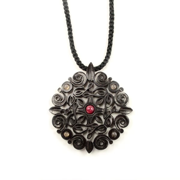 黒檀手彫り（ebony) | Bijoux Kei