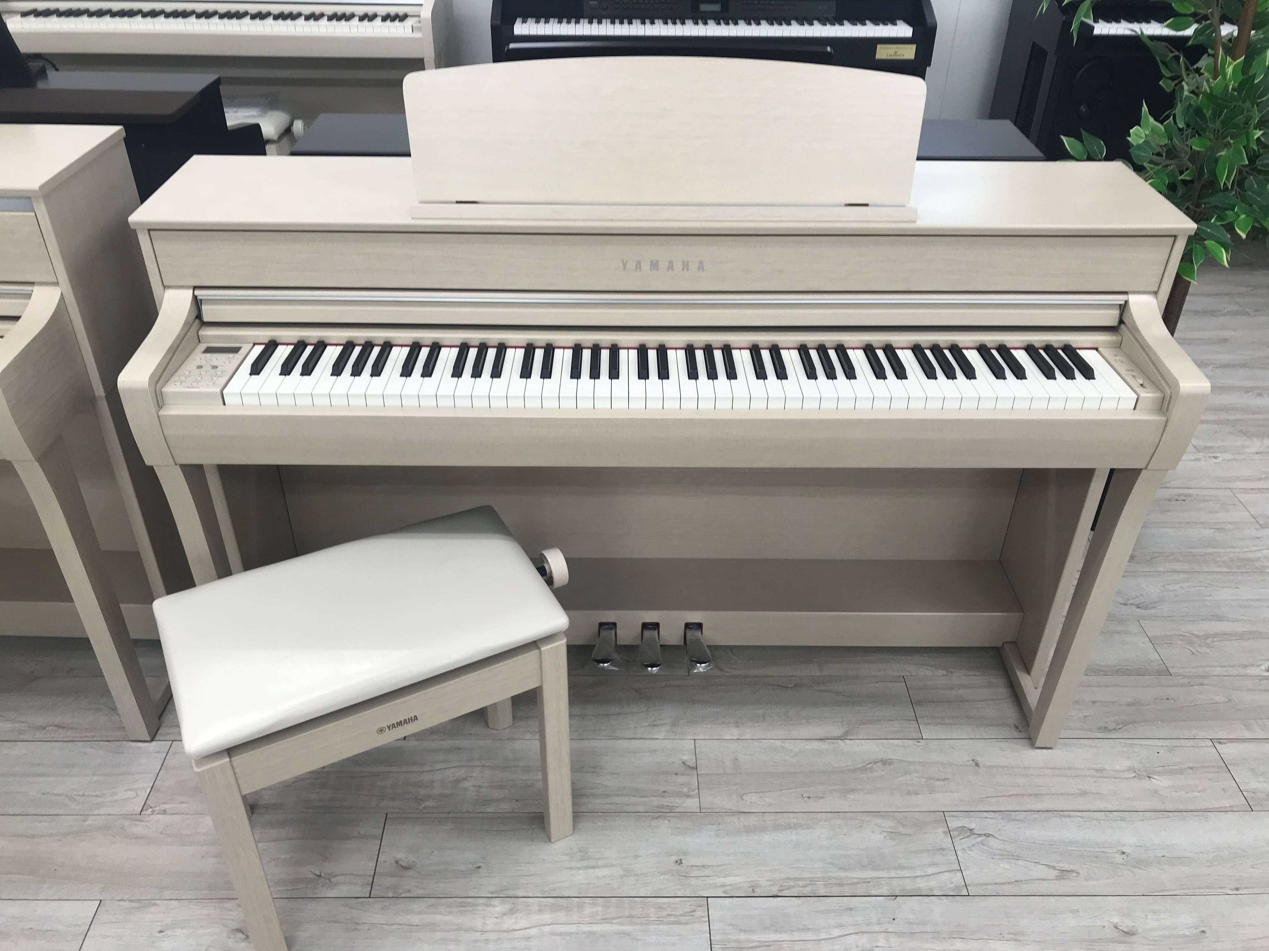 ★71209【電子ピアノ】YAMAHA CLP745WA 21年製