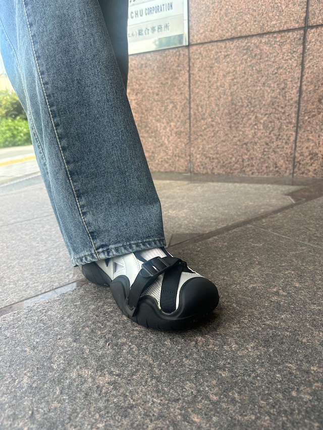 【attrayant】Cross Belt Shoes(silver)