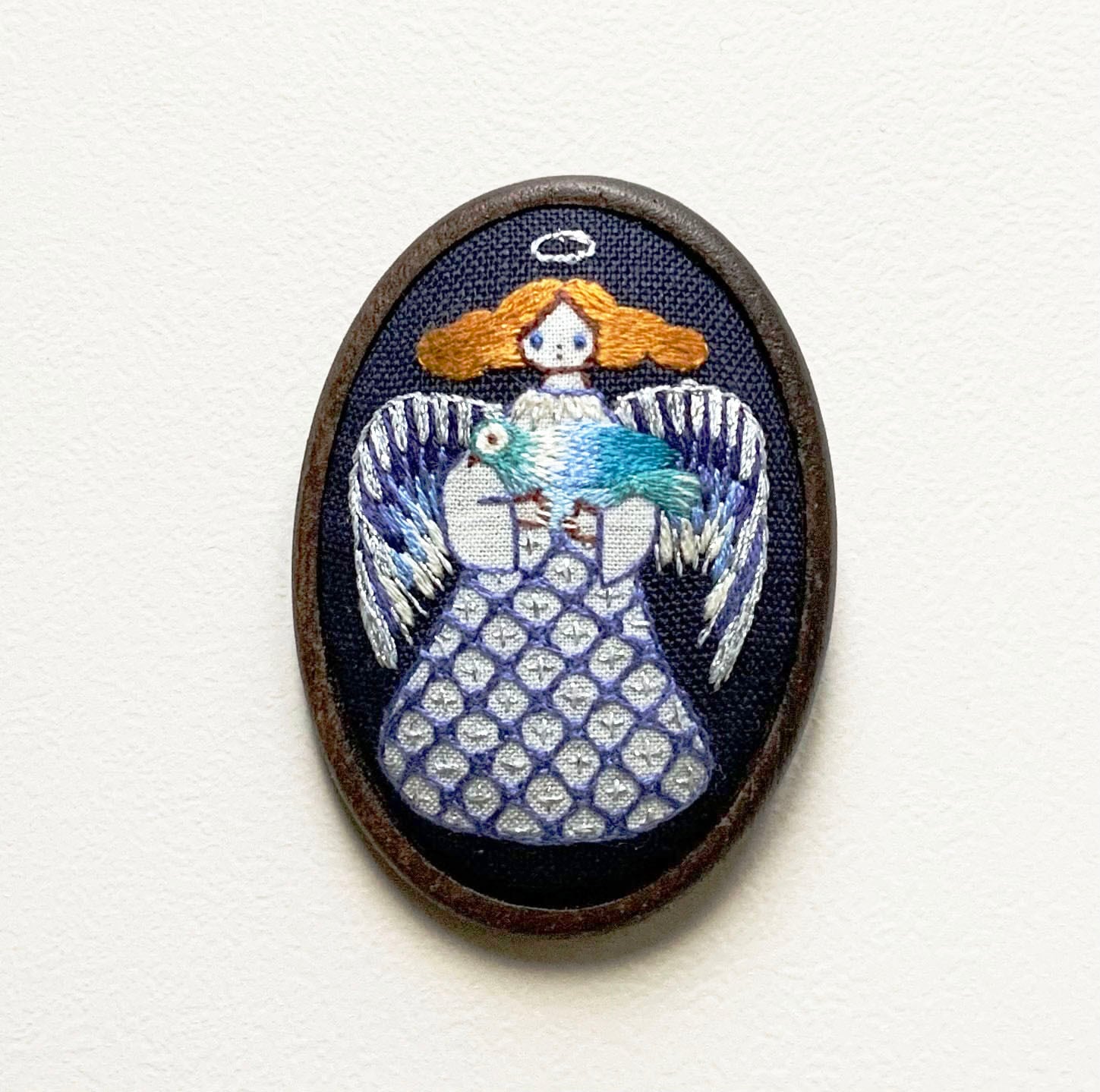 ブローチ「Angel hug」