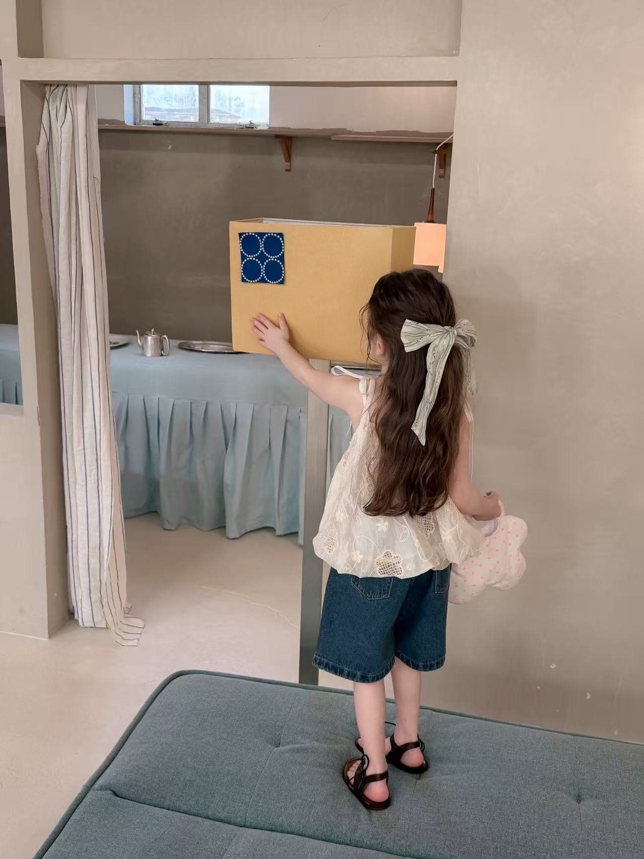 [aiai] Bling Sleeve Sleeveless / [아이아이] 블링슬리브나시